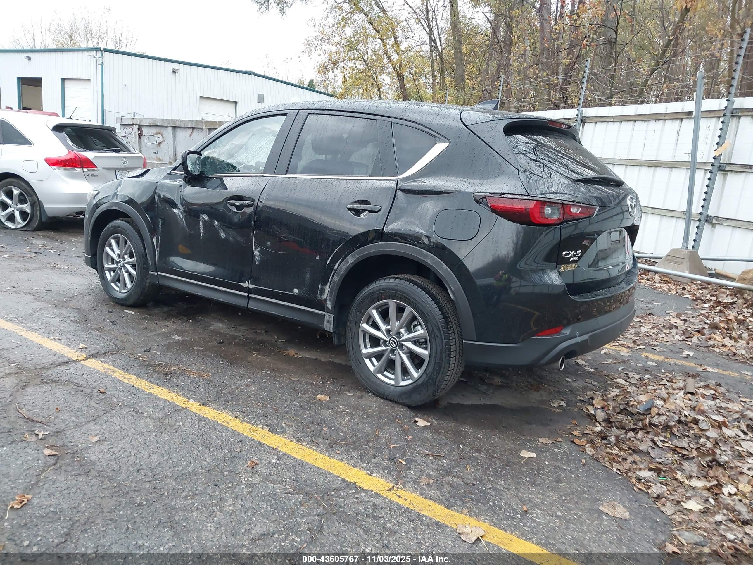 MAZDA CX-5 image 3