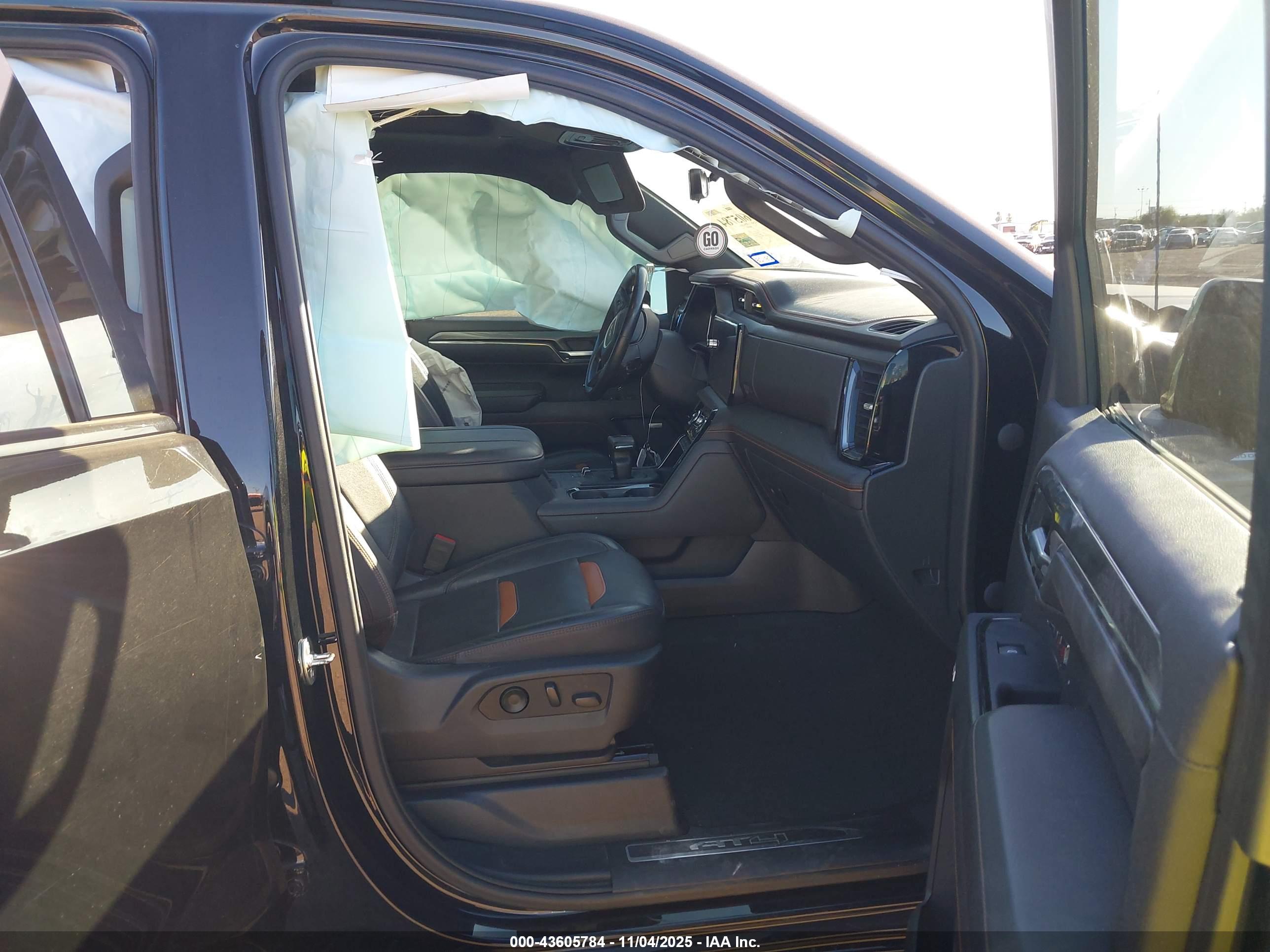 GMC SIERRA image 5