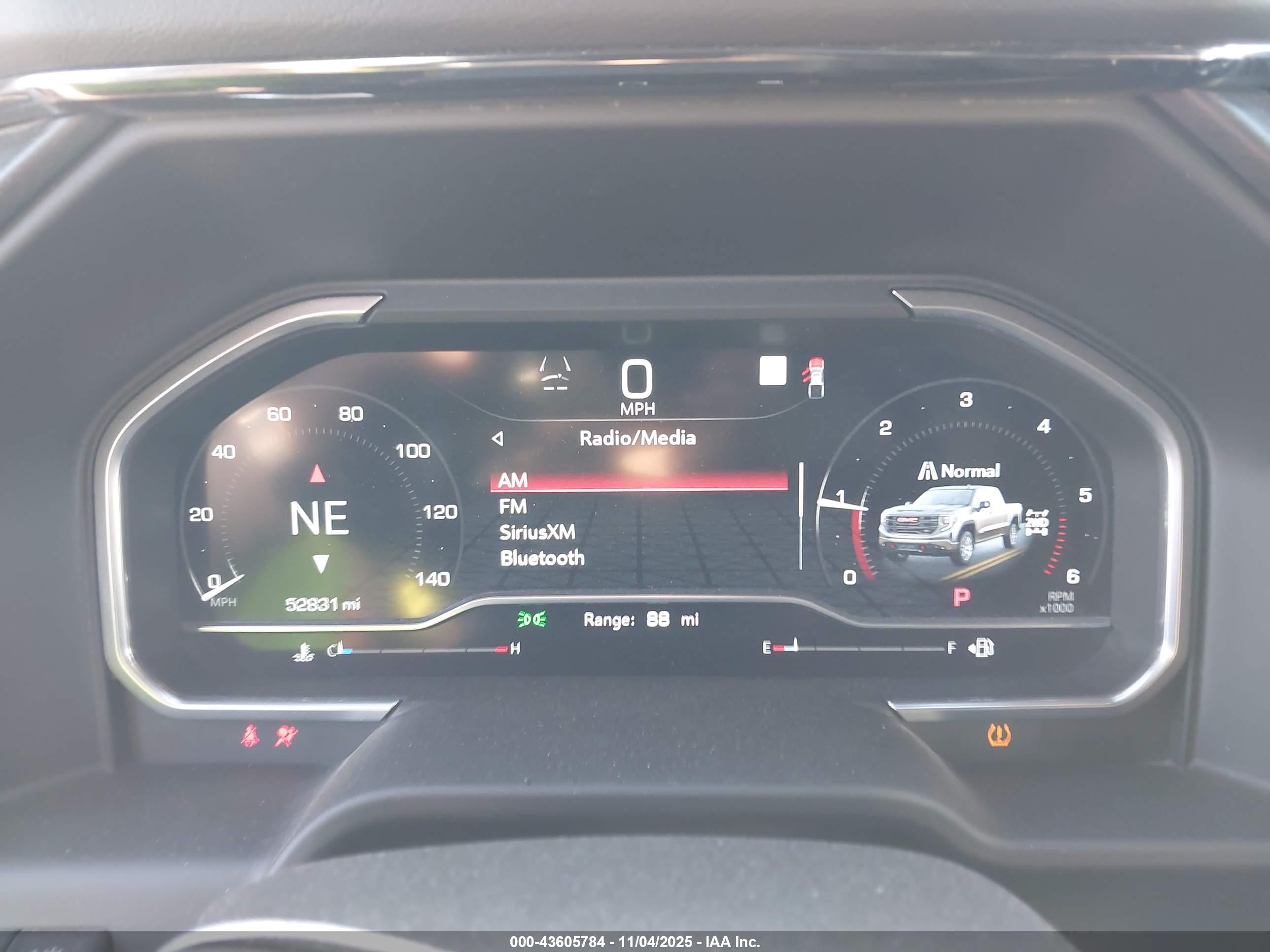GMC SIERRA image 7