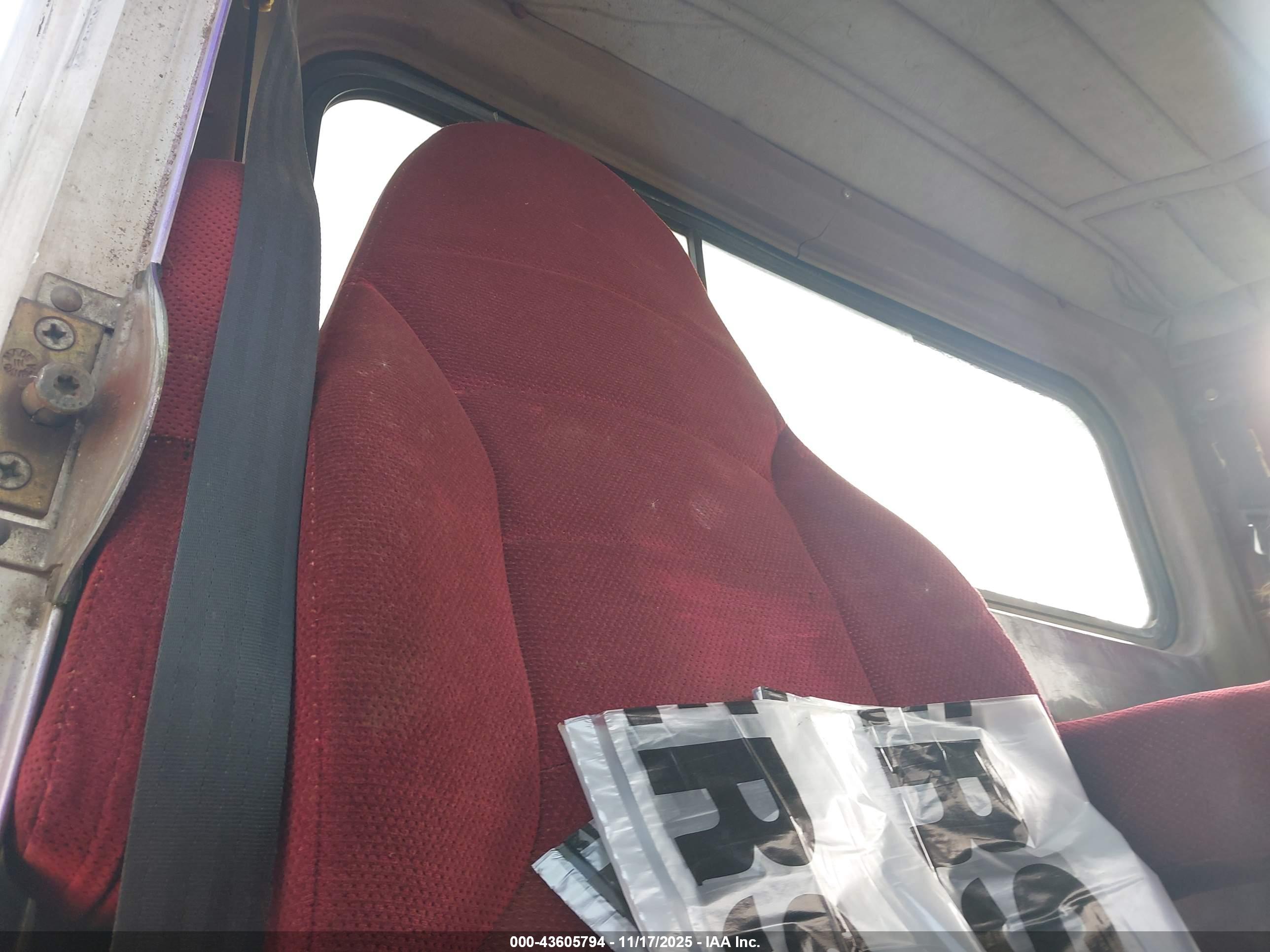 PETERBILT 378 image 7