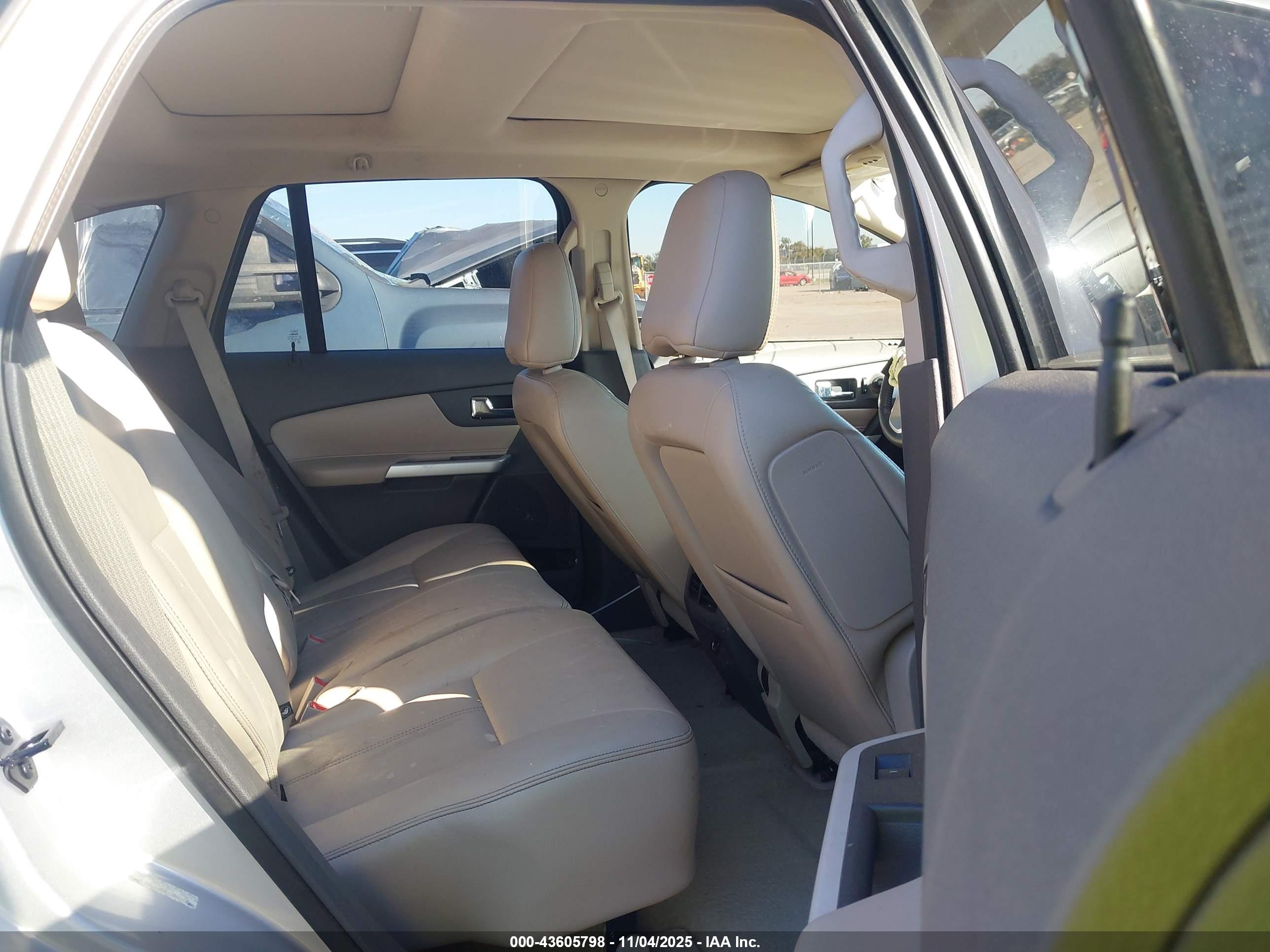 FORD EDGE image 8