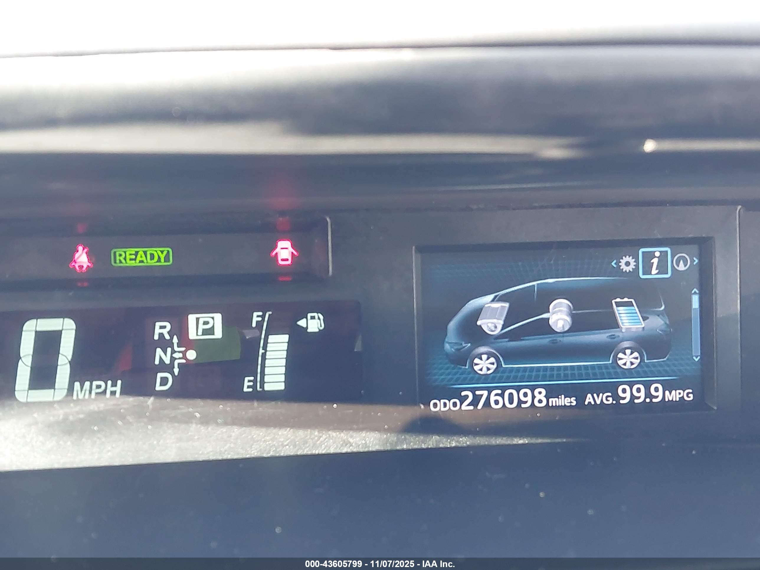 TOYOTA PRIUS image 7