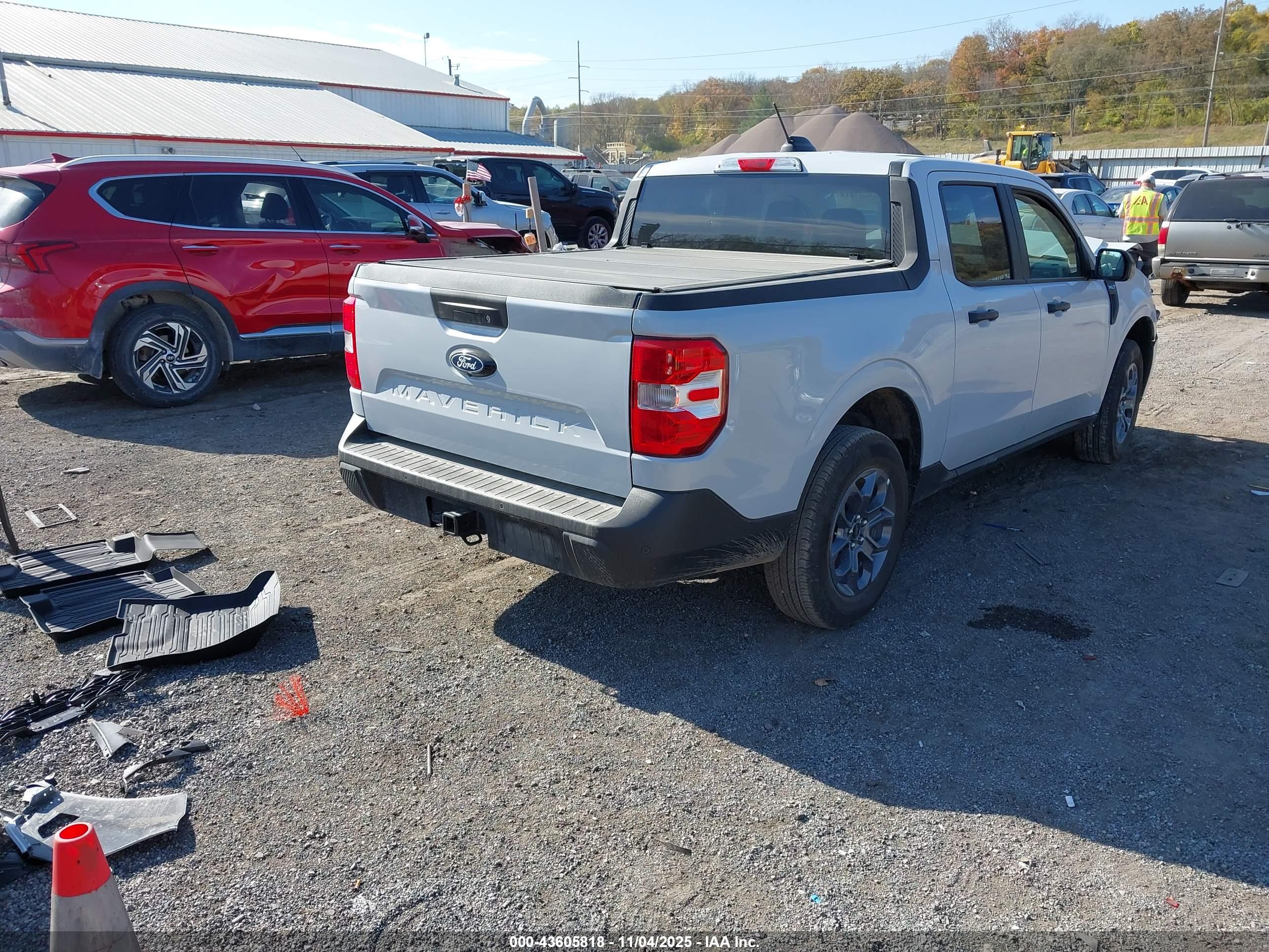 FORD MAVERICK image 4