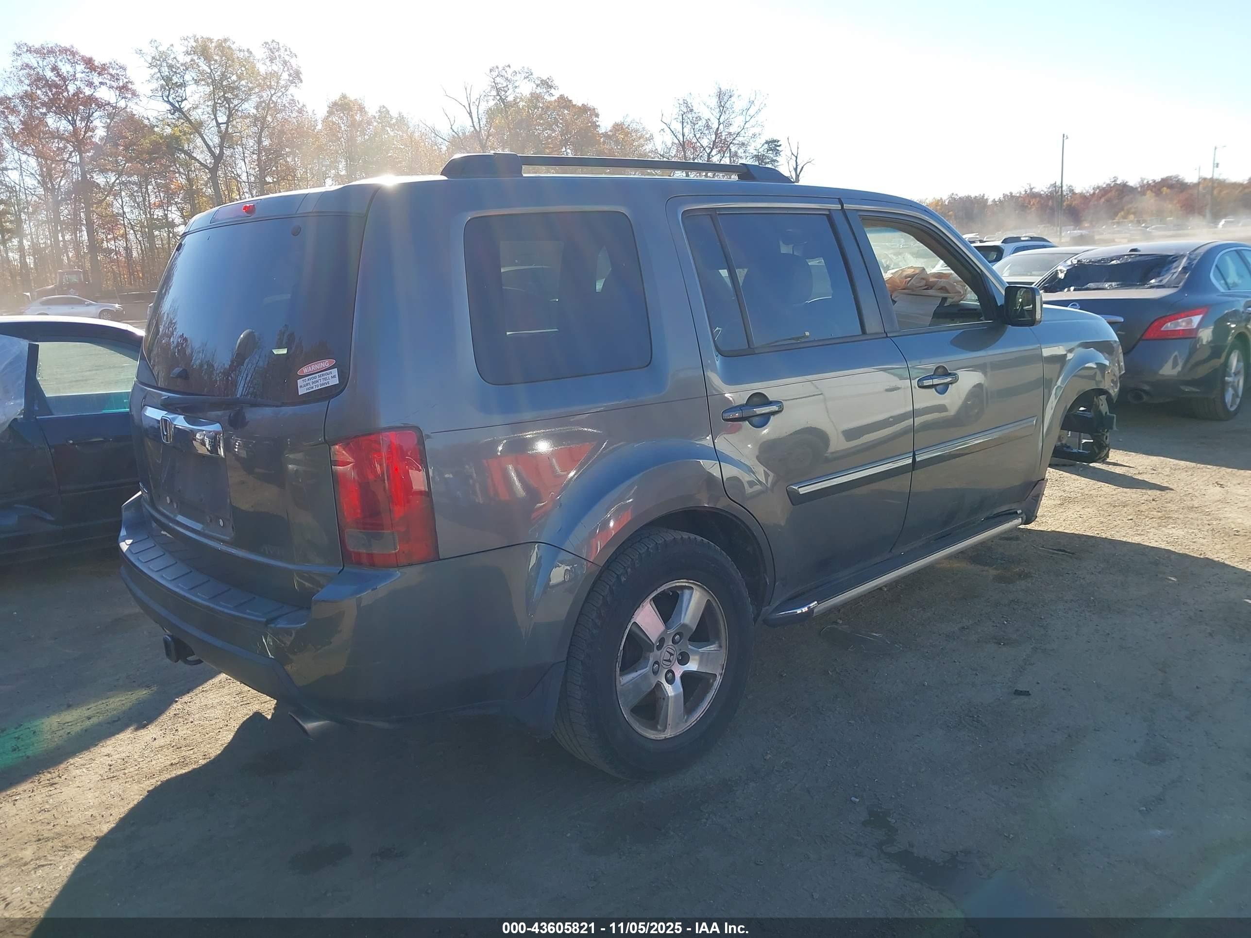 HONDA PILOT image 4