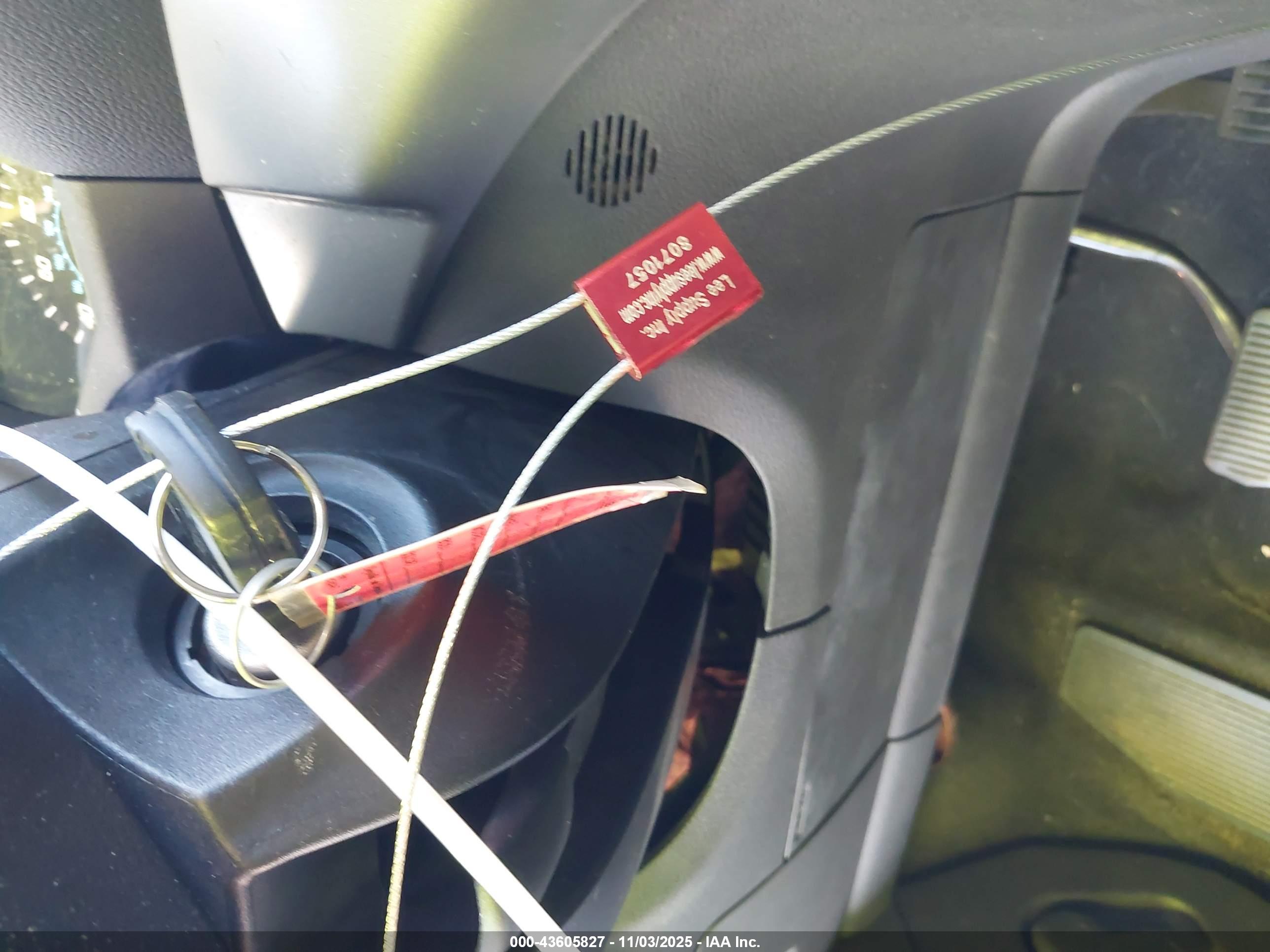 FORD ESCAPE image 11