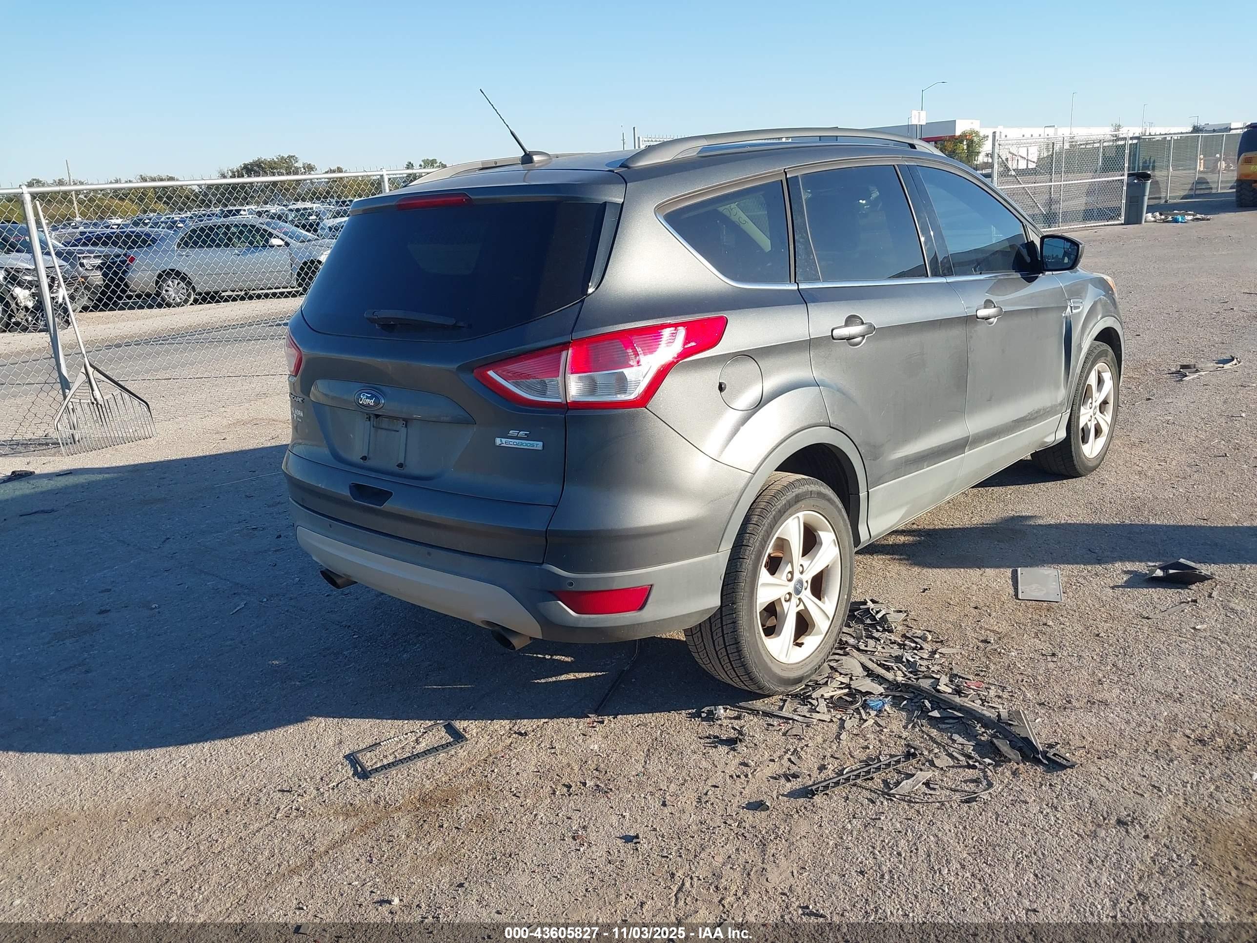 FORD ESCAPE image 4