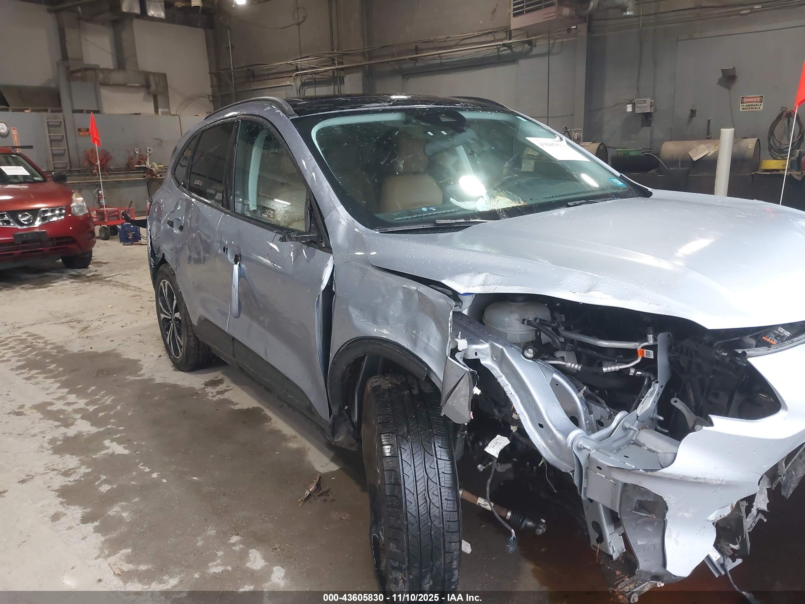 FORD ESCAPE image 6