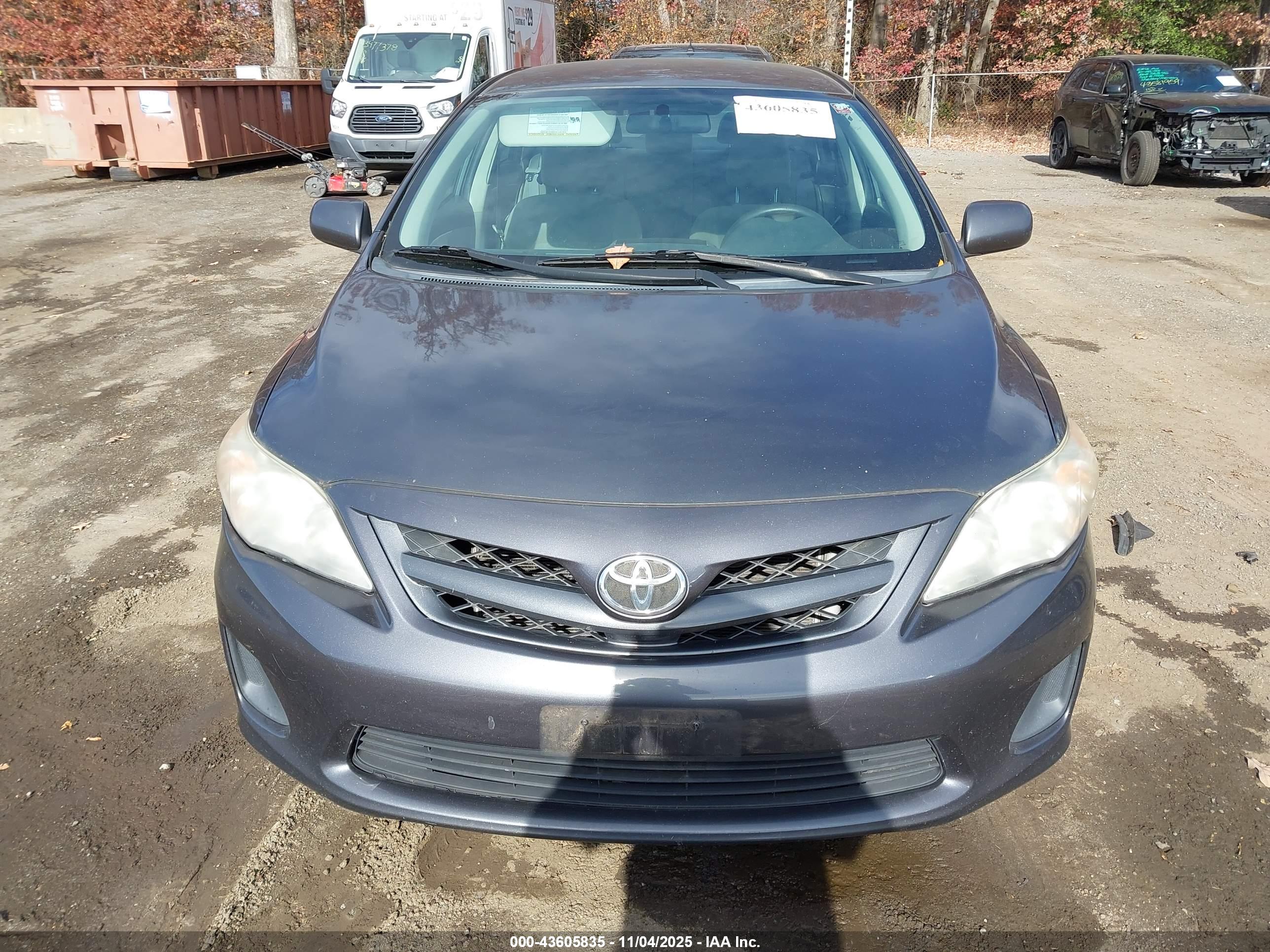 TOYOTA COROLLA image 6