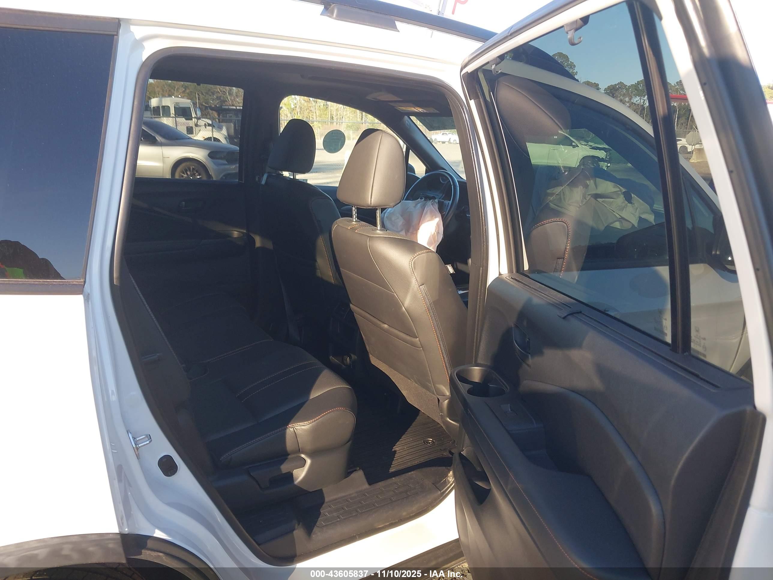 HONDA PASSPORT image 8
