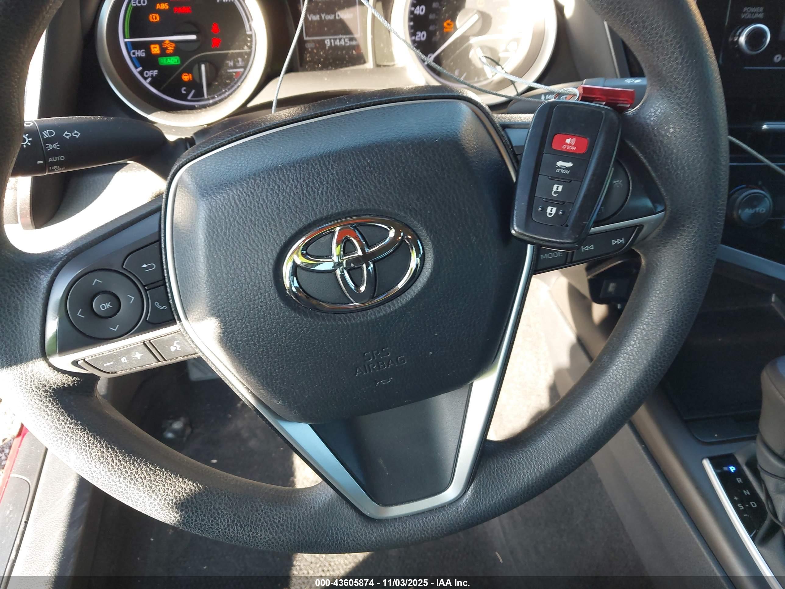 TOYOTA CAMRY image 11