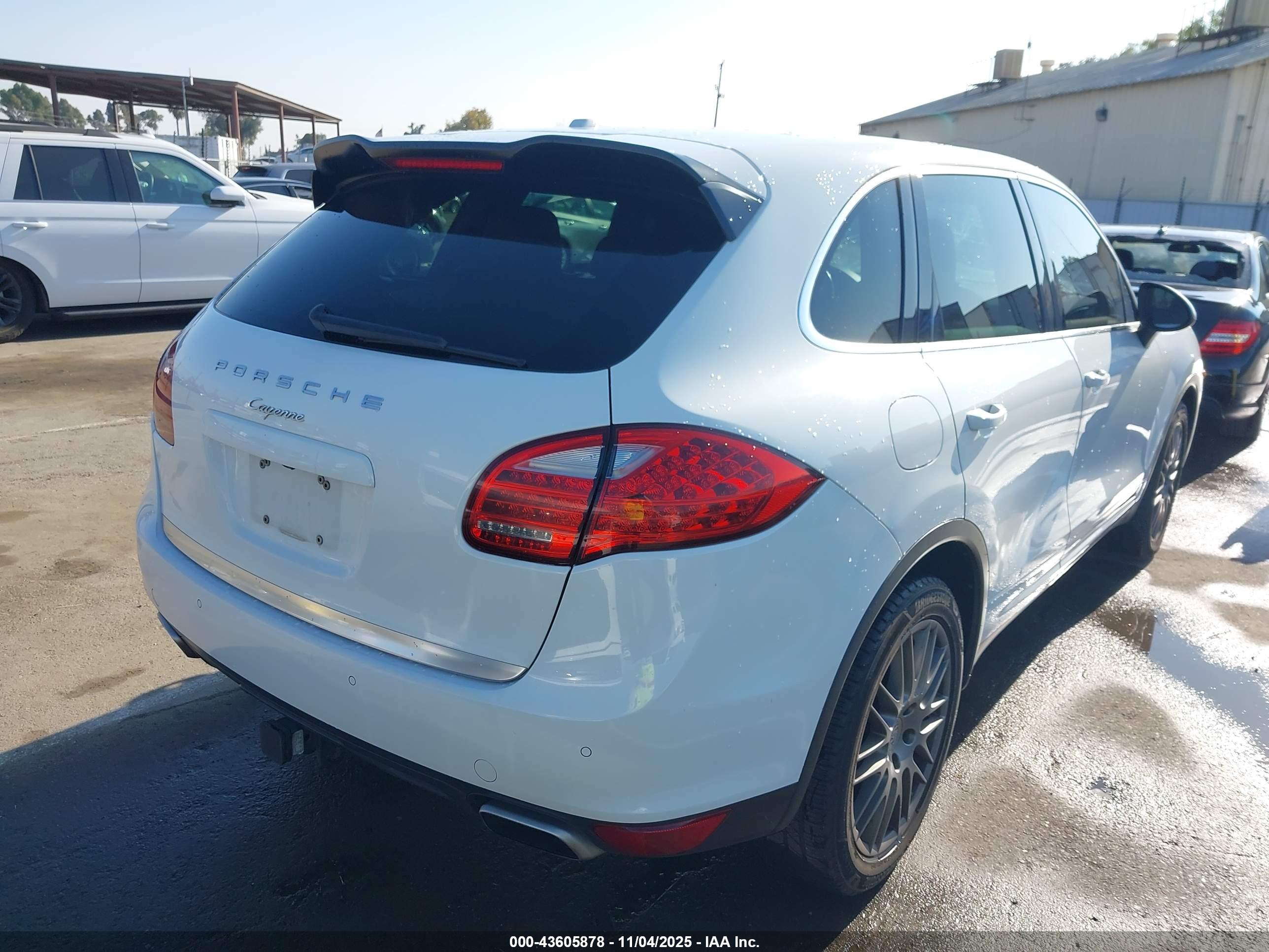 PORSCHE CAYENNE image 4
