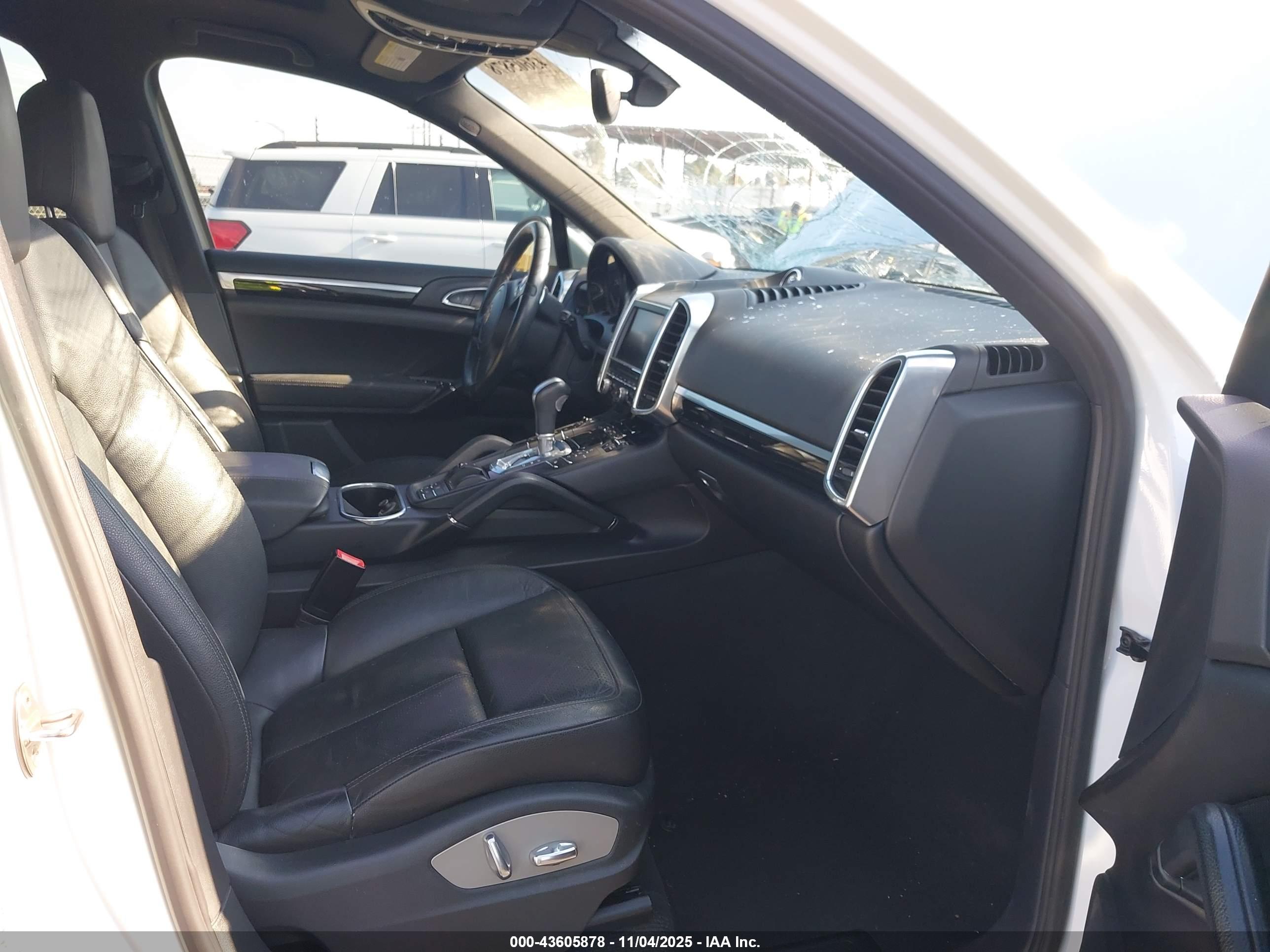 PORSCHE CAYENNE image 5