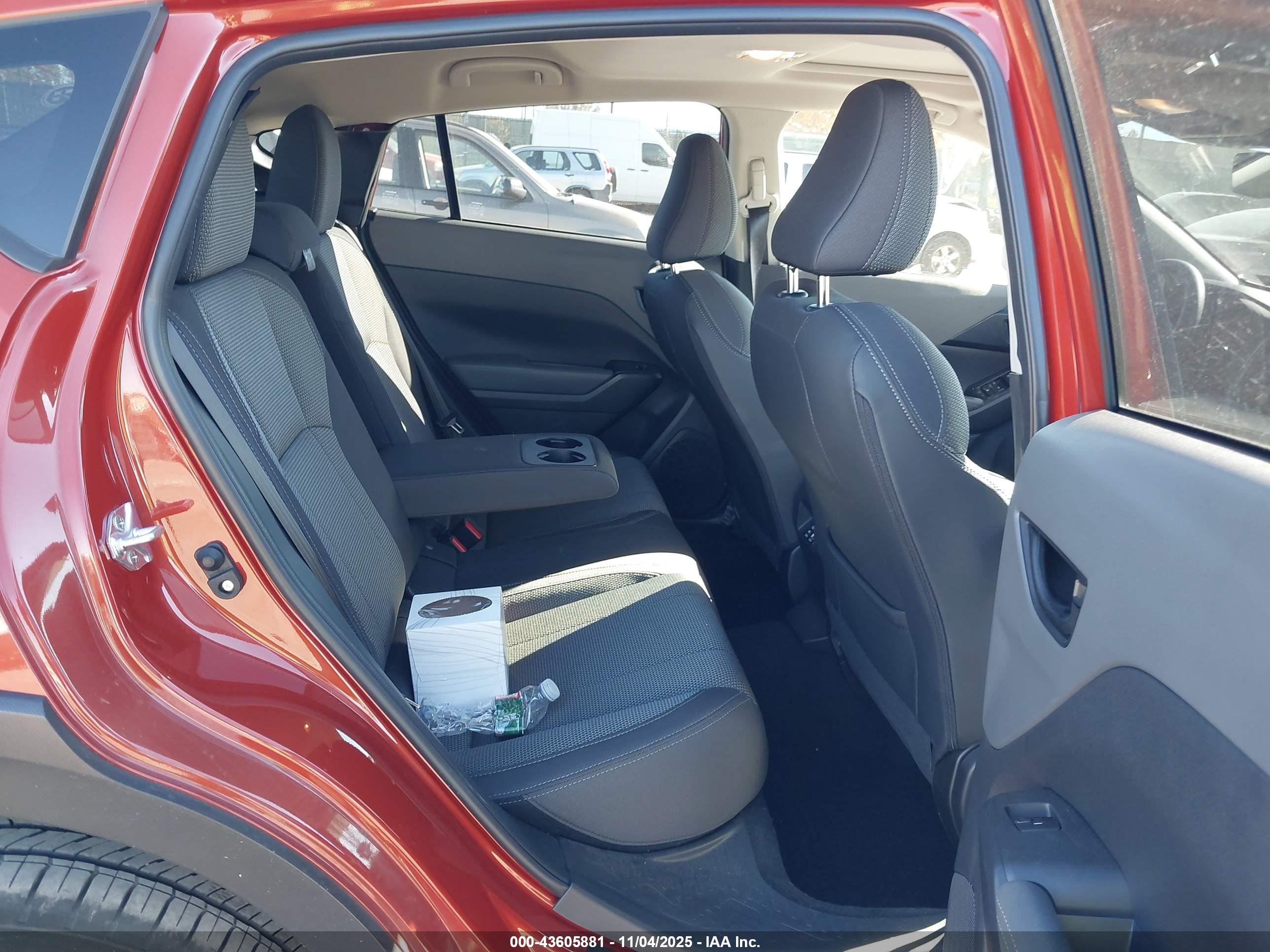SUBARU CROSSTREK image 8