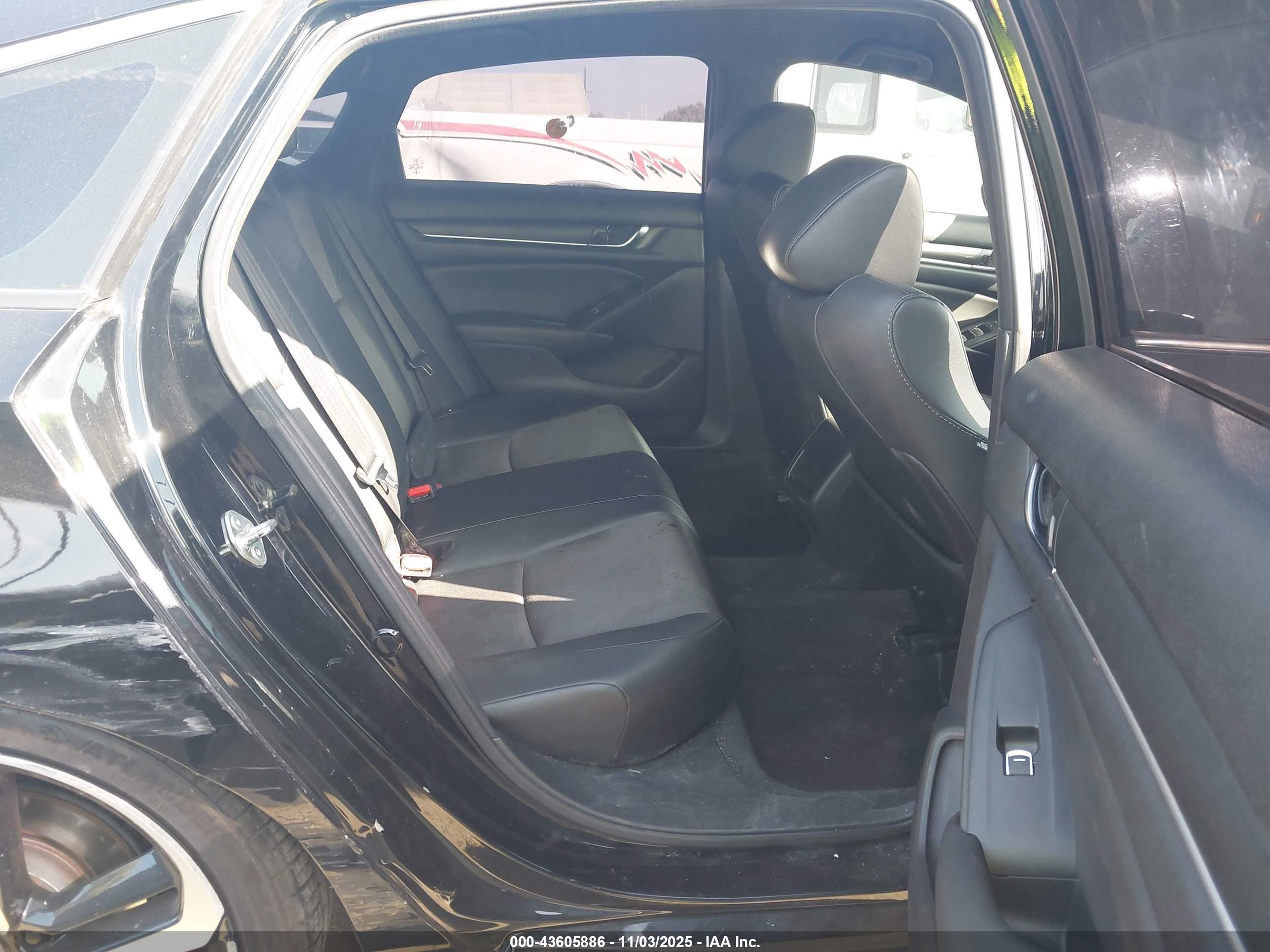 HONDA ACCORD image 8