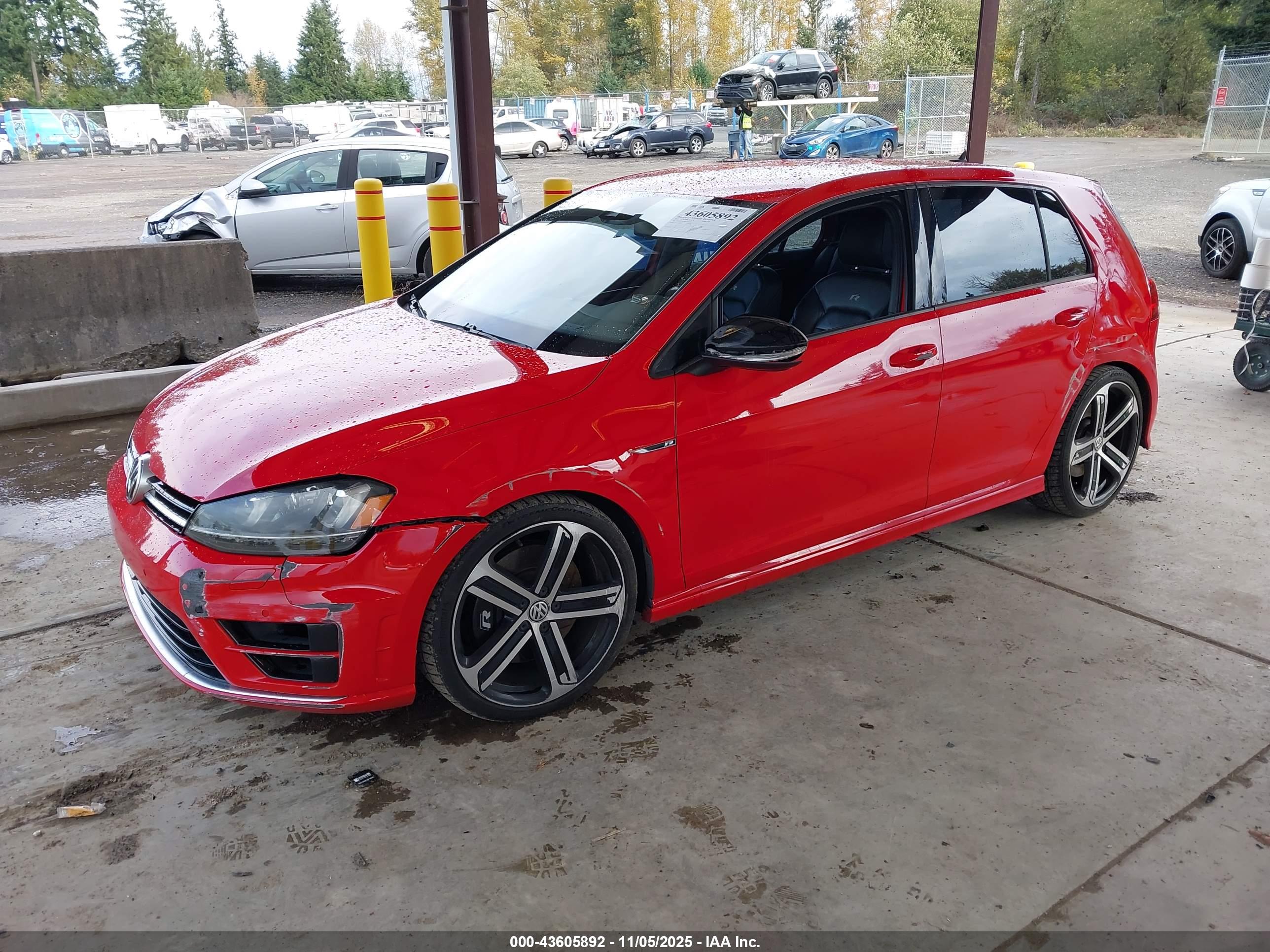 VOLKSWAGEN GOLF image 2
