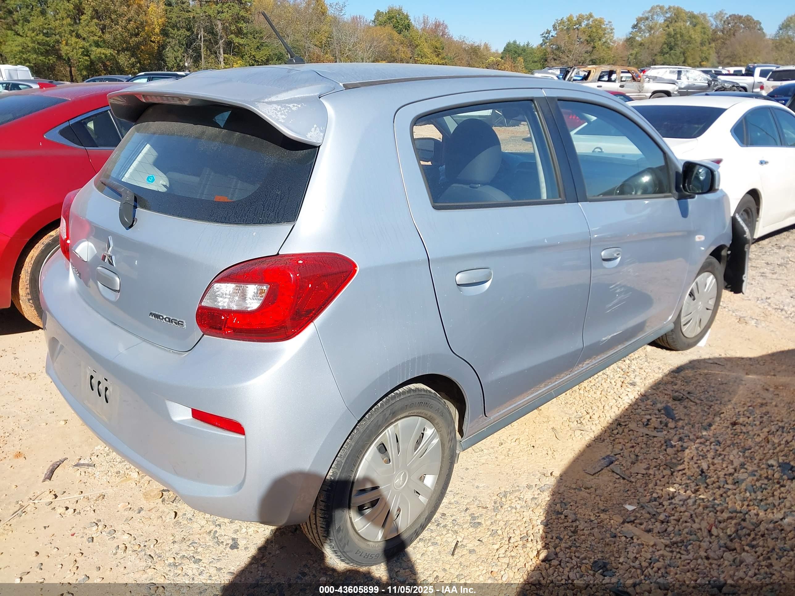 MITSUBISHI MIRAGE image 4