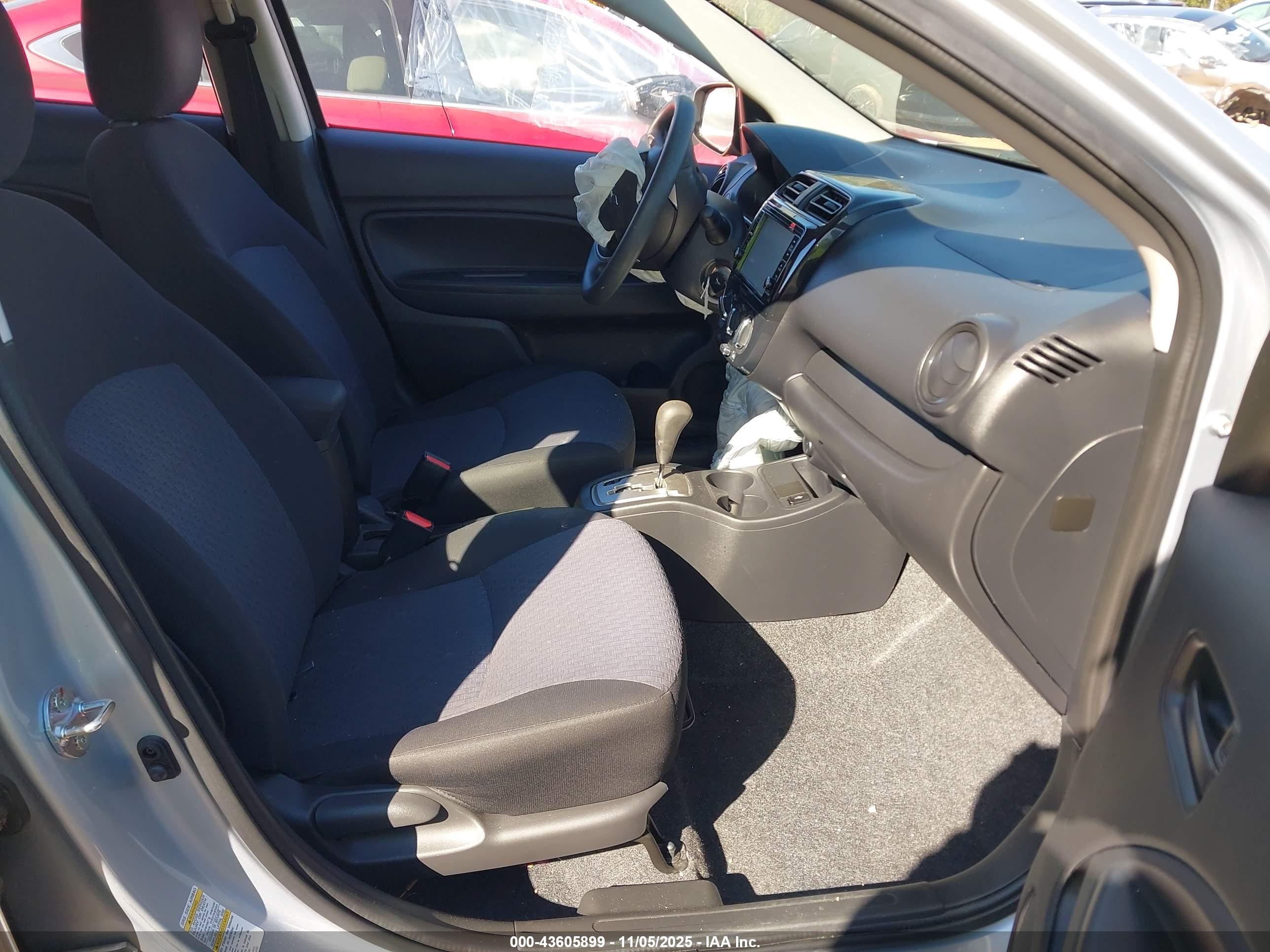 MITSUBISHI MIRAGE image 5
