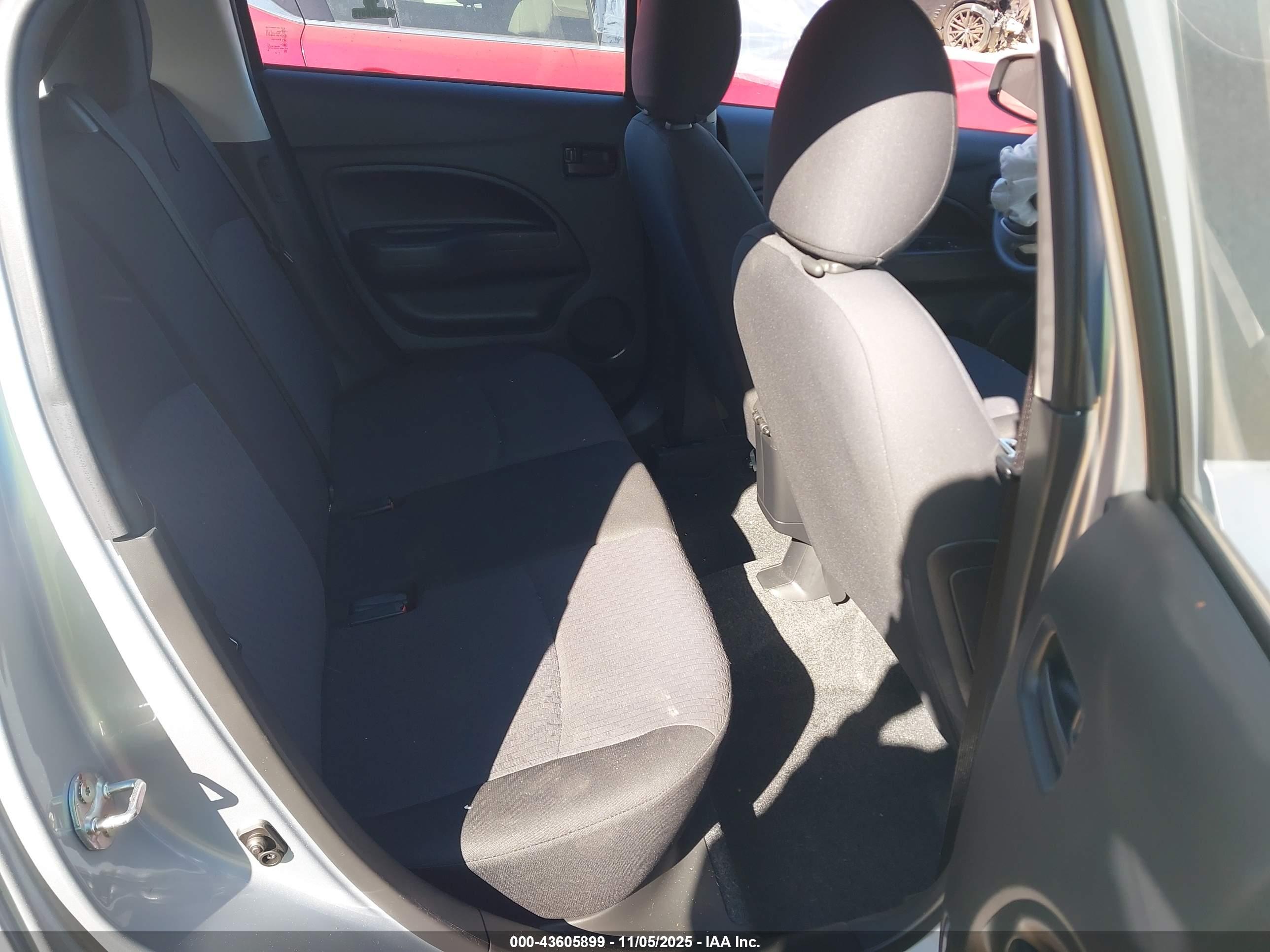 MITSUBISHI MIRAGE image 8