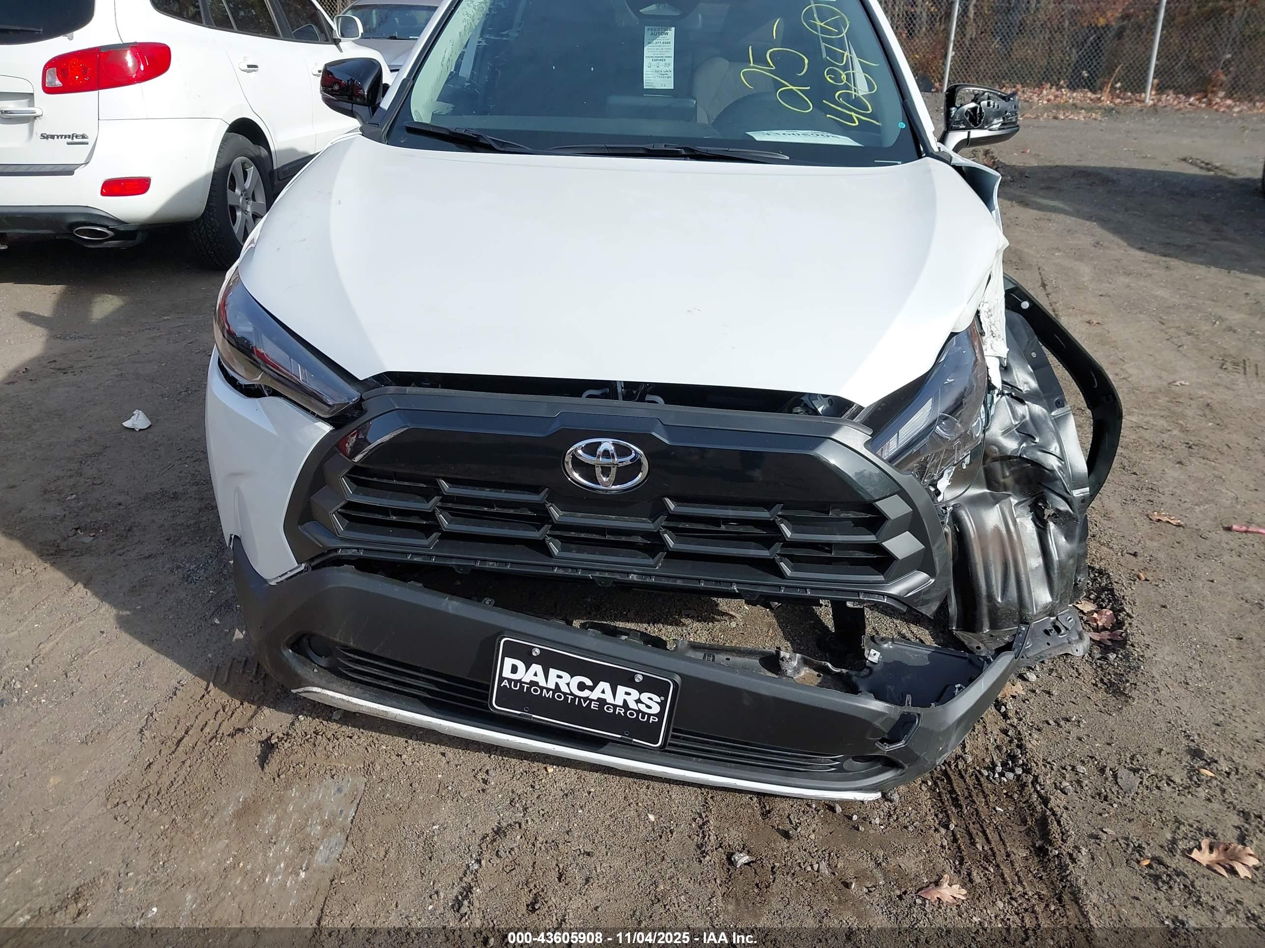 TOYOTA COROLLA image 6