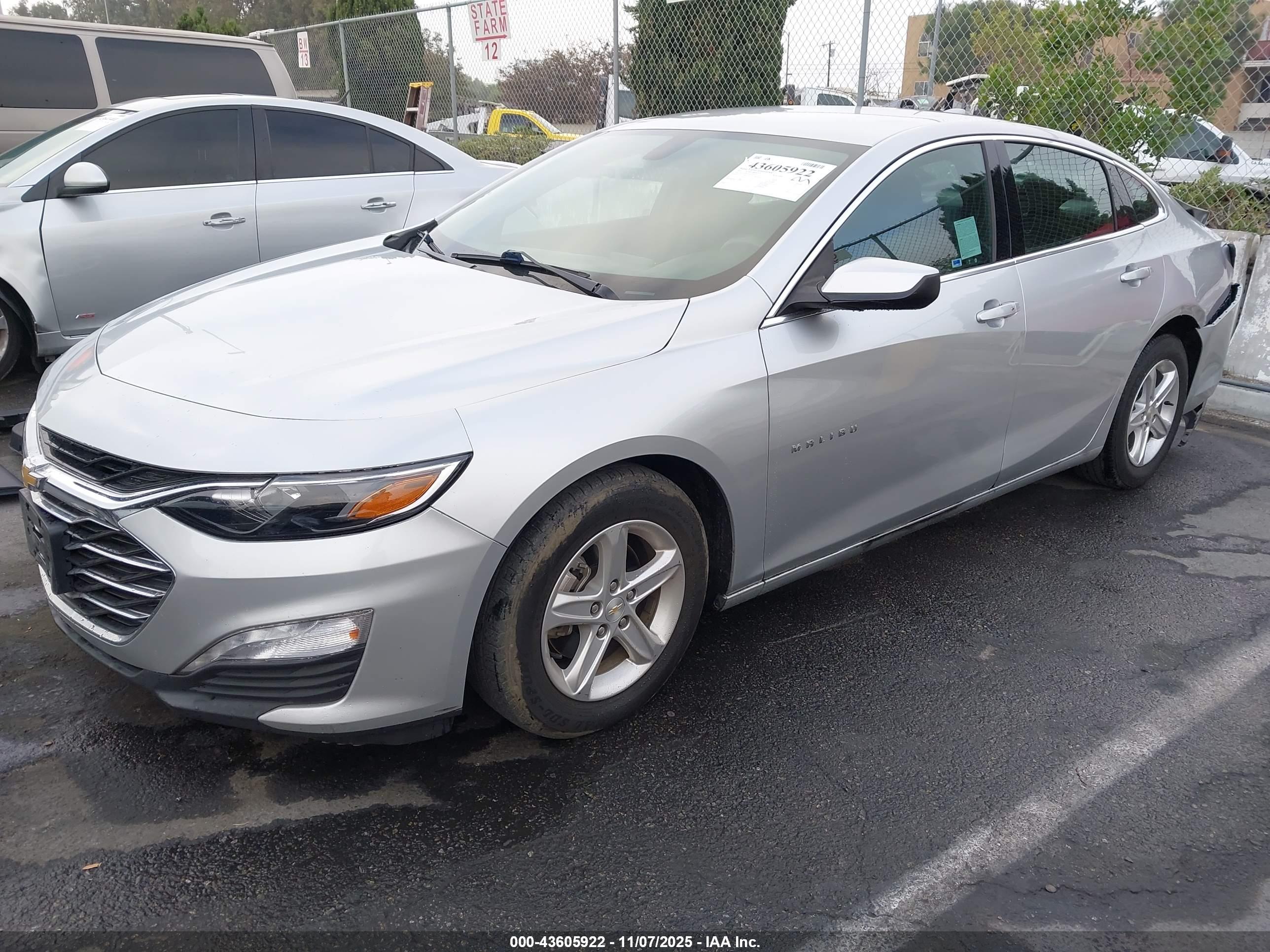 CHEVROLET MALIBU image 2