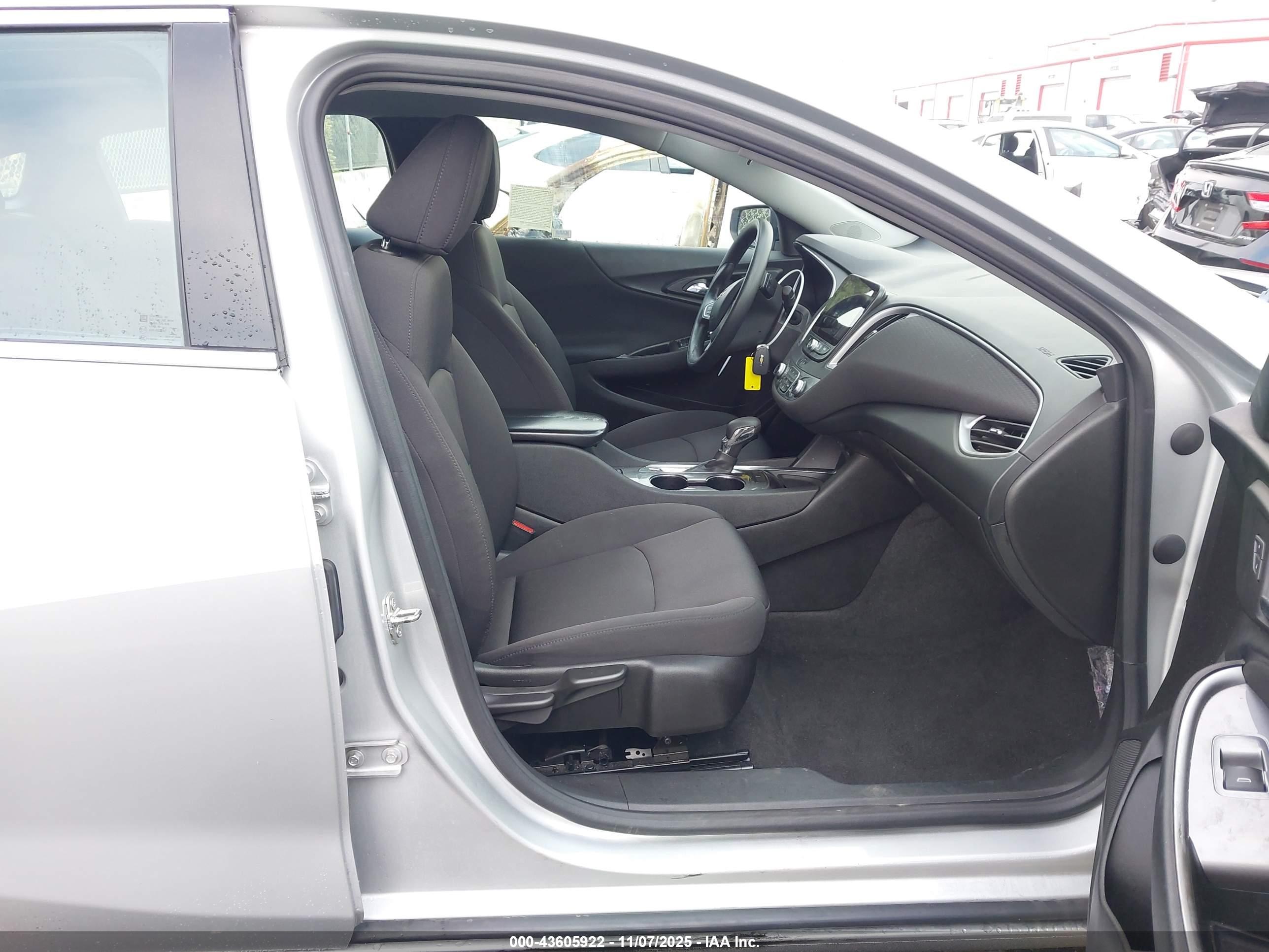 CHEVROLET MALIBU image 5
