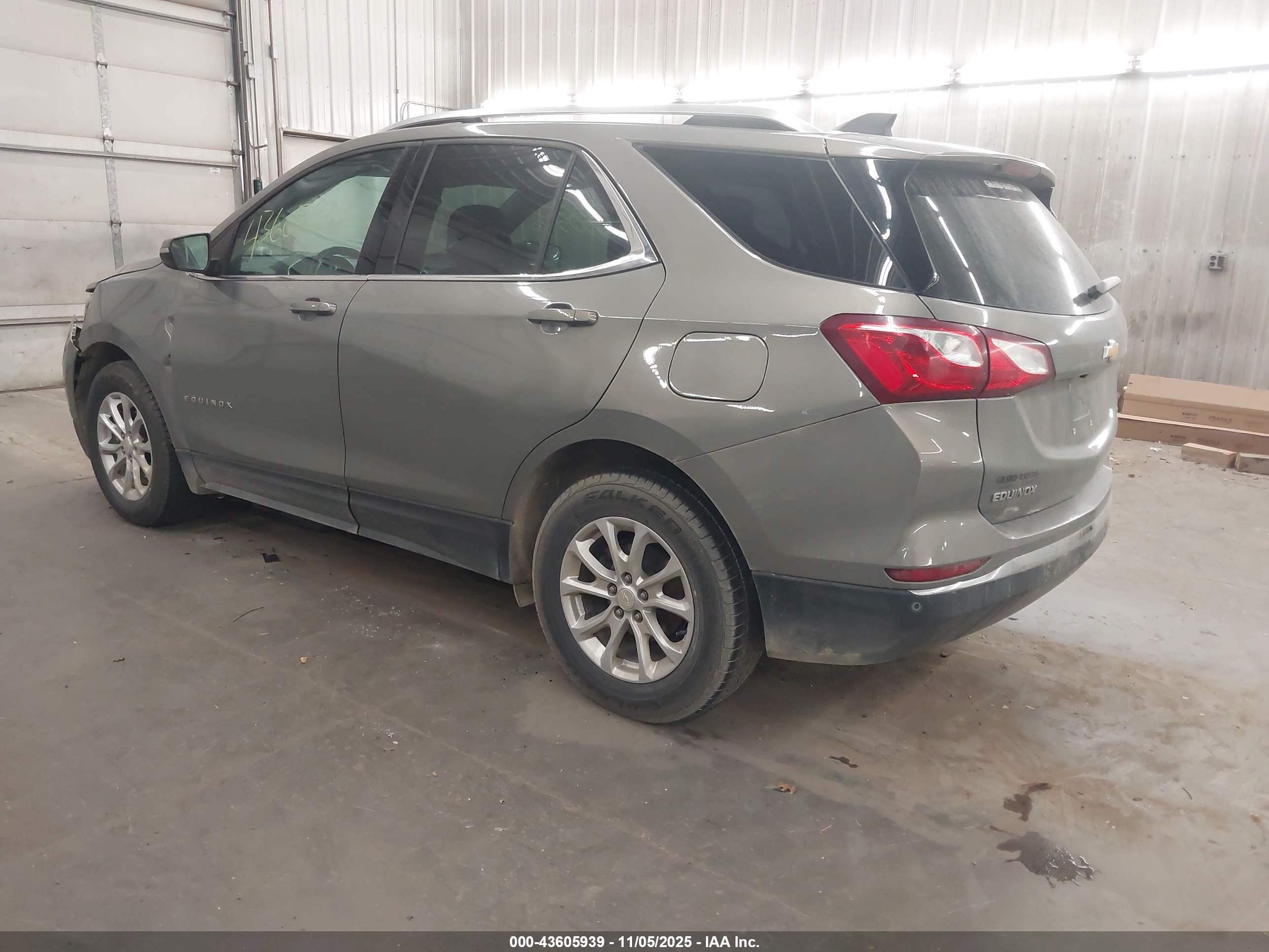 CHEVROLET EQUINOX image 3