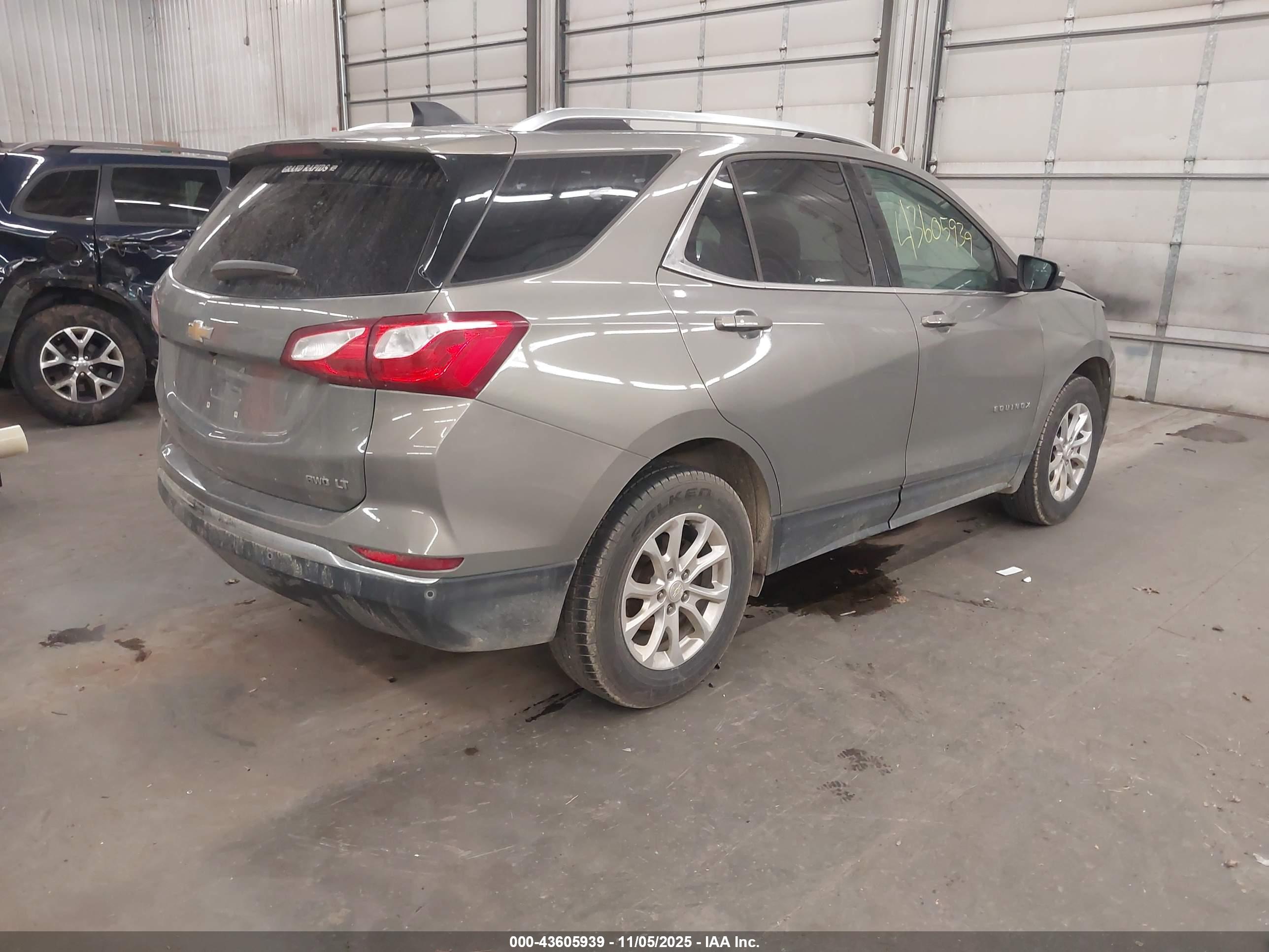 CHEVROLET EQUINOX image 4