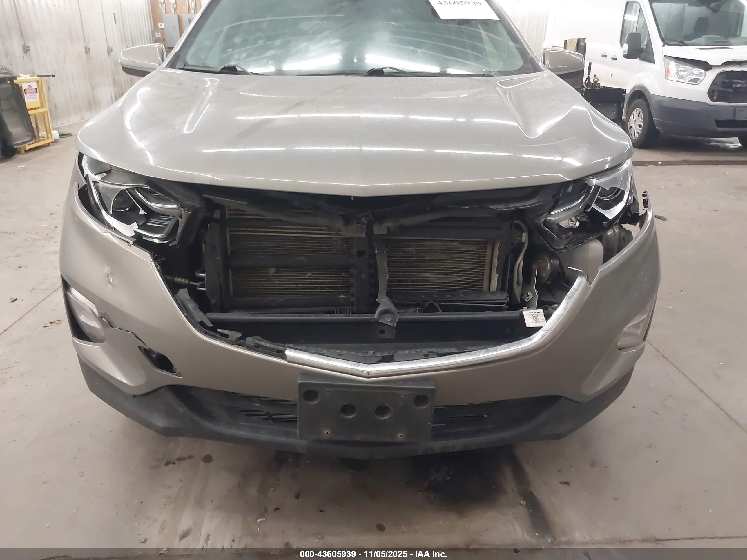 CHEVROLET EQUINOX image 6