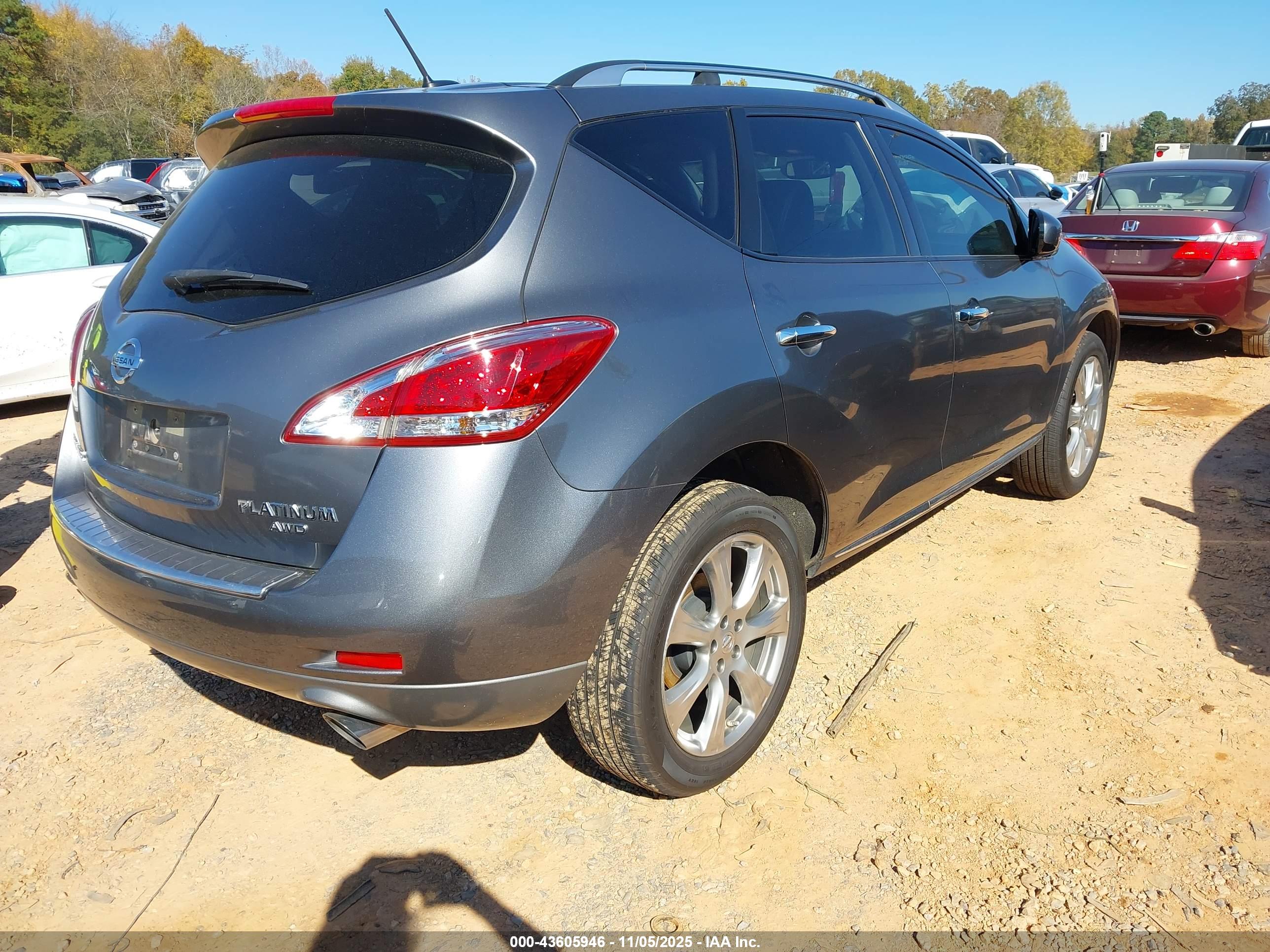 NISSAN MURANO image 4