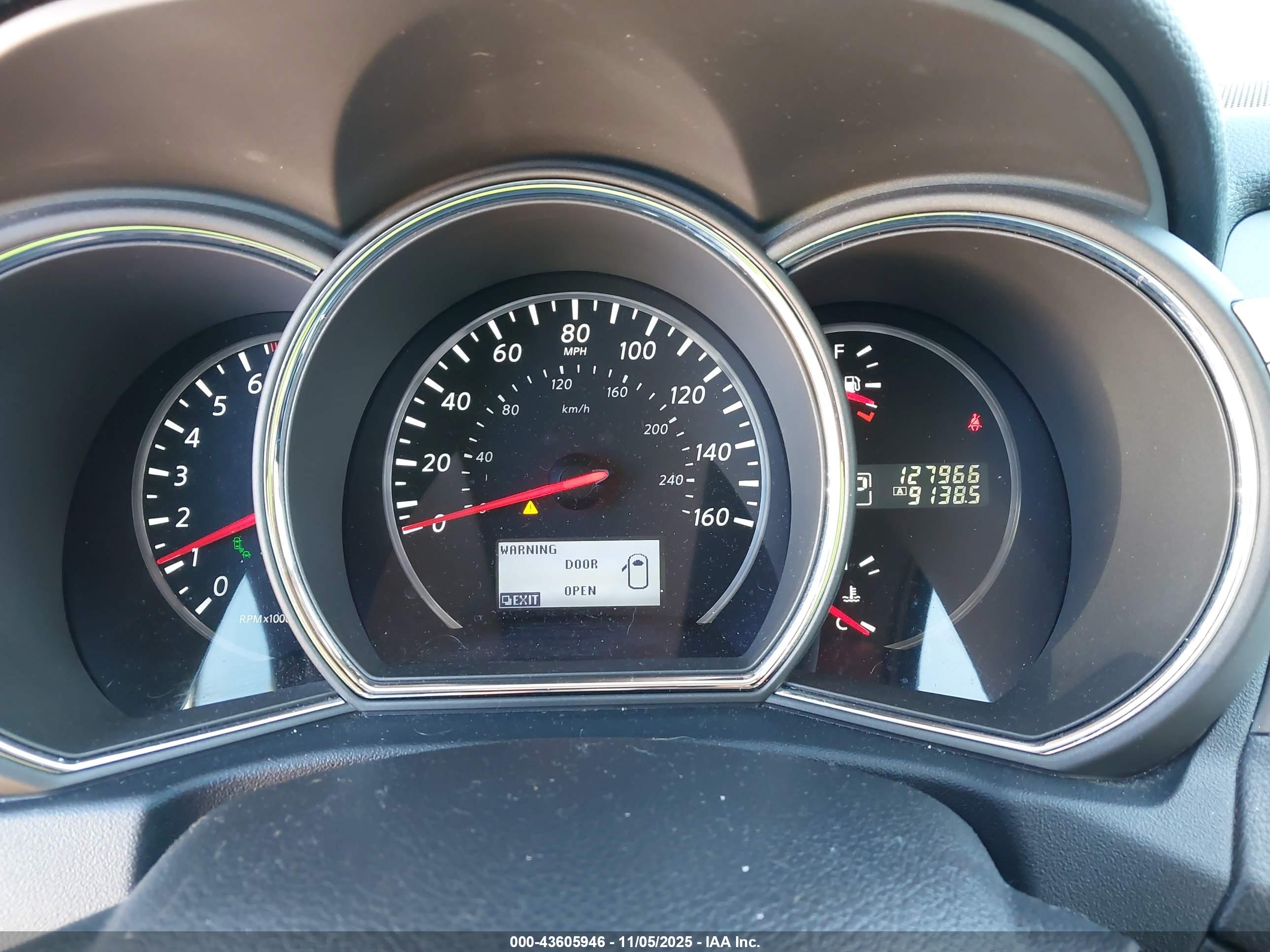 NISSAN MURANO image 7