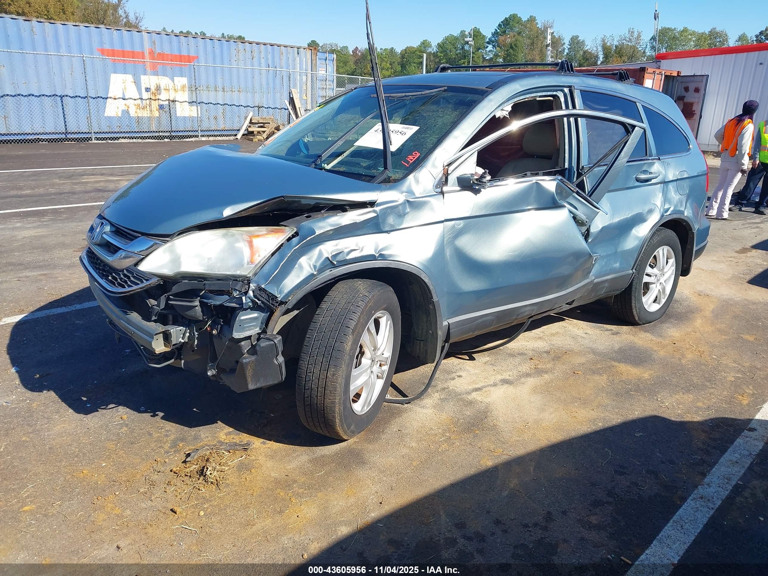 HONDA CR-V image 2