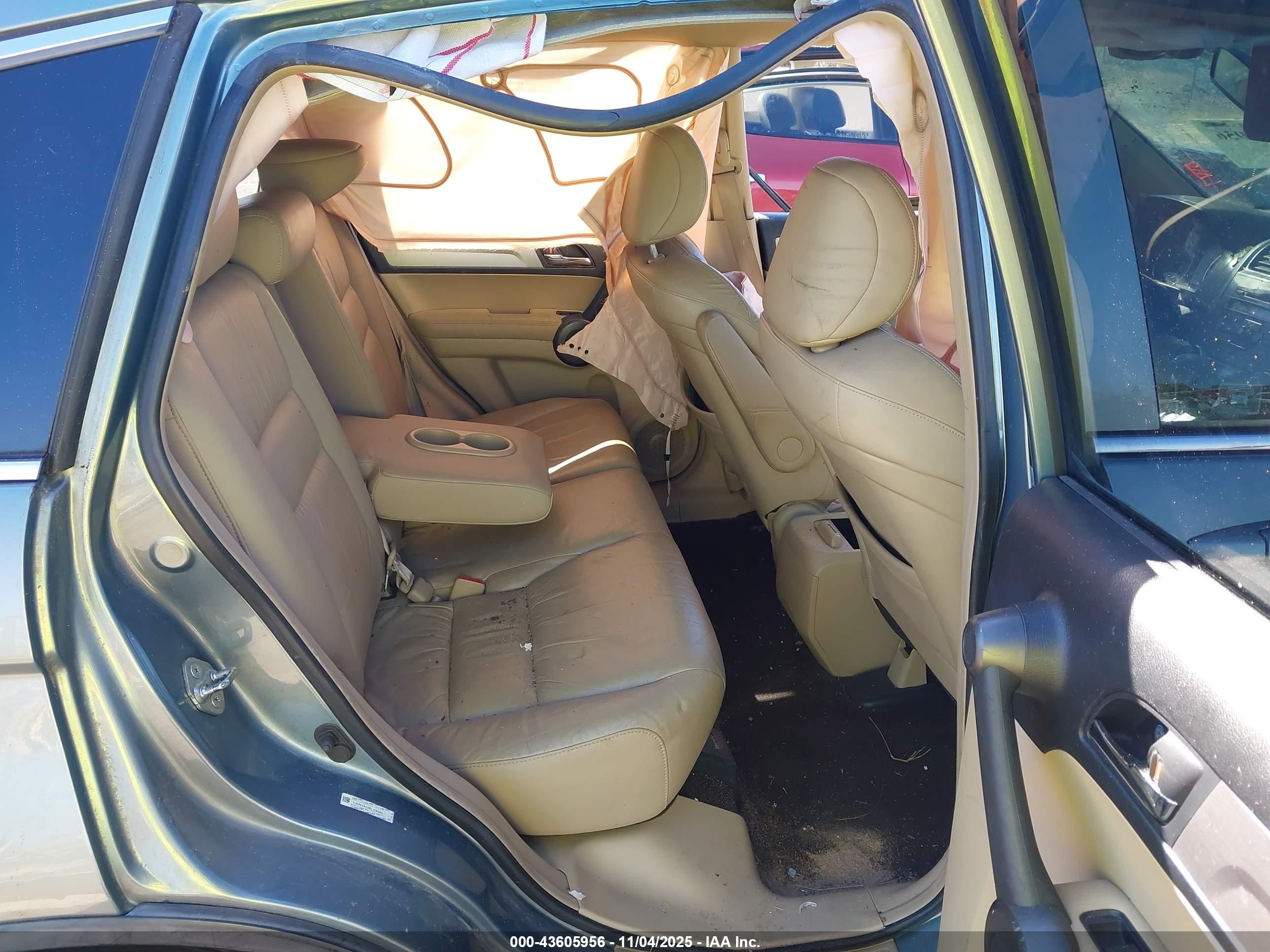 HONDA CR-V image 8