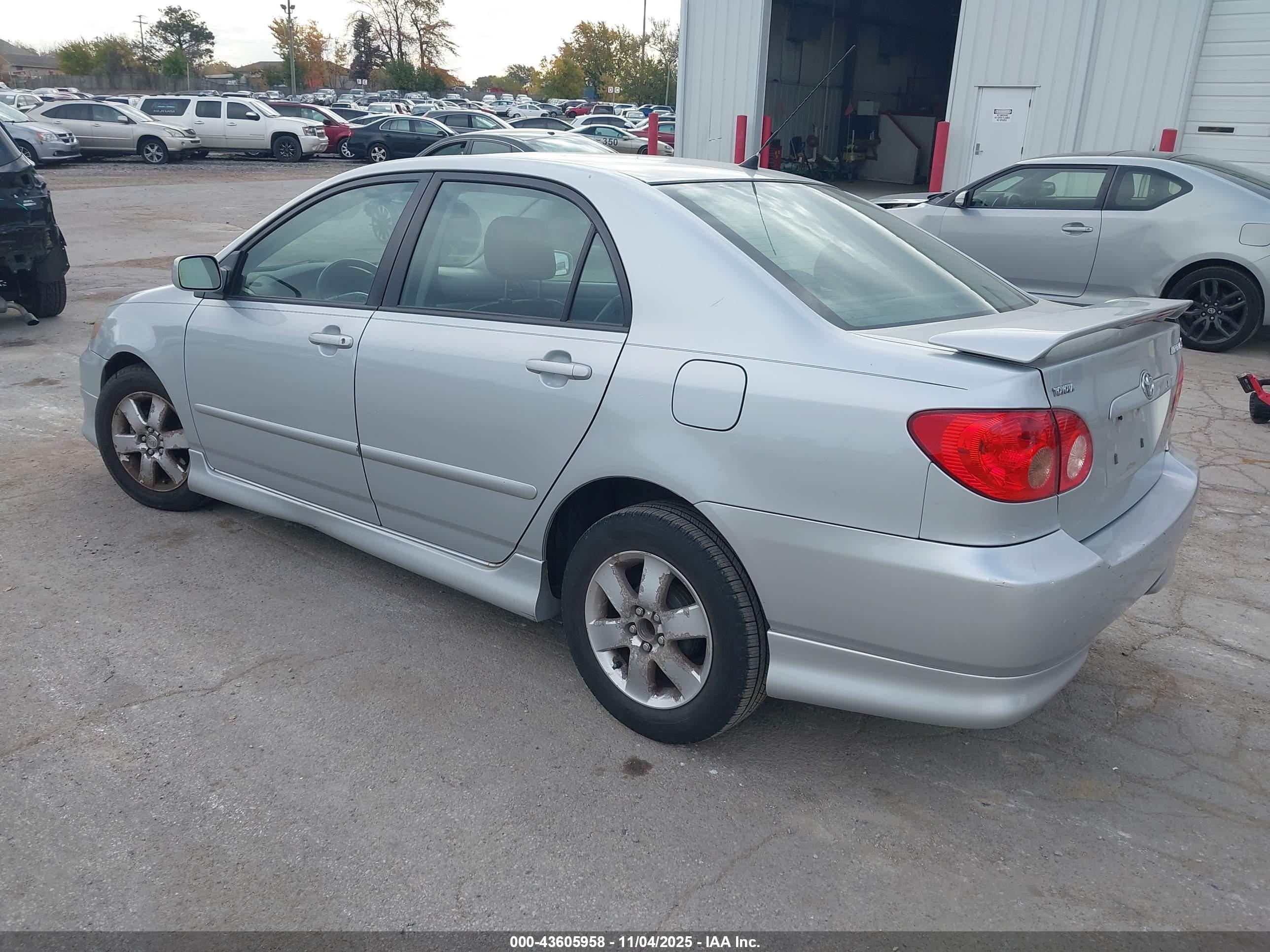 TOYOTA COROLLA image 3