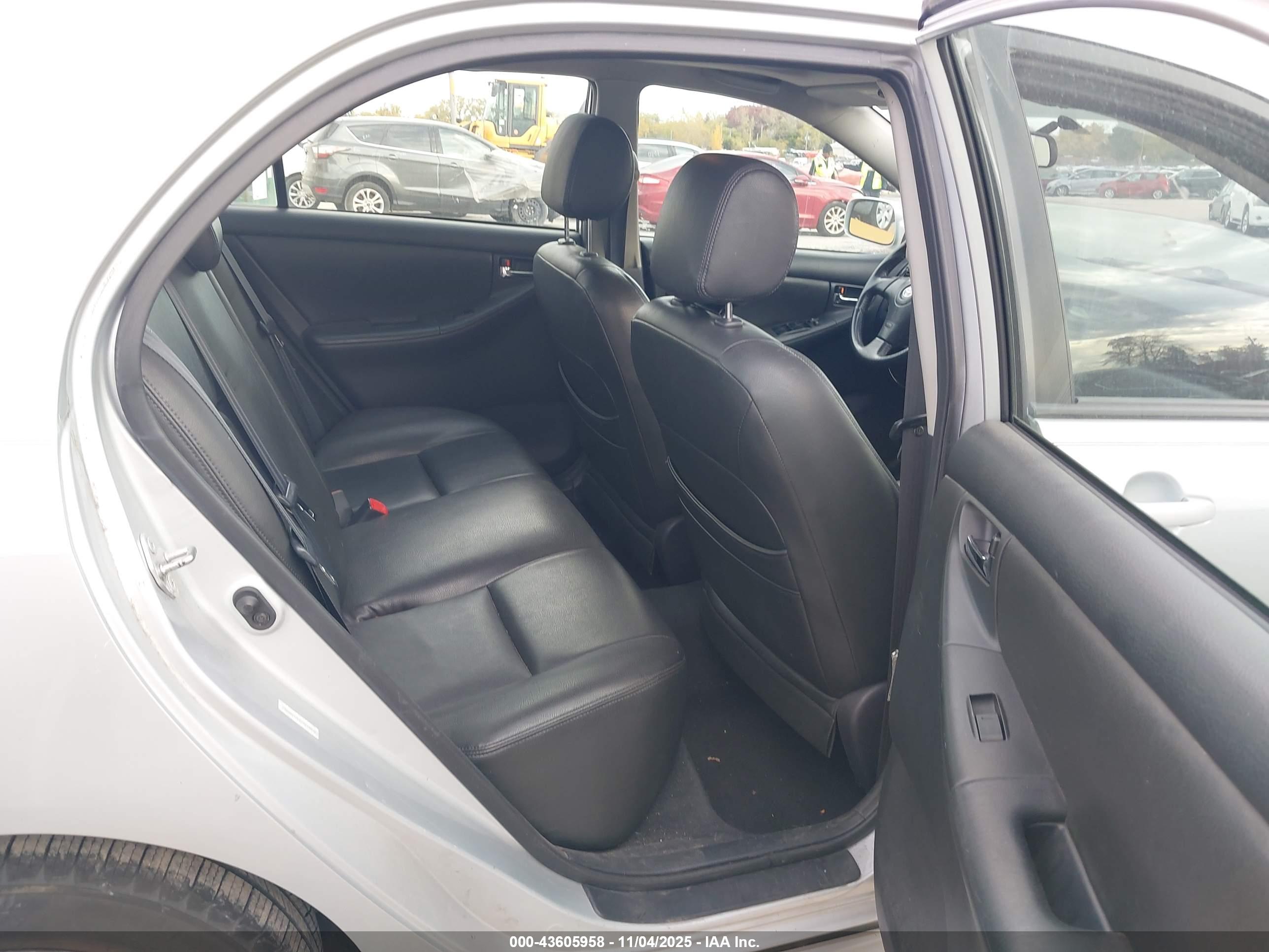 TOYOTA COROLLA image 8