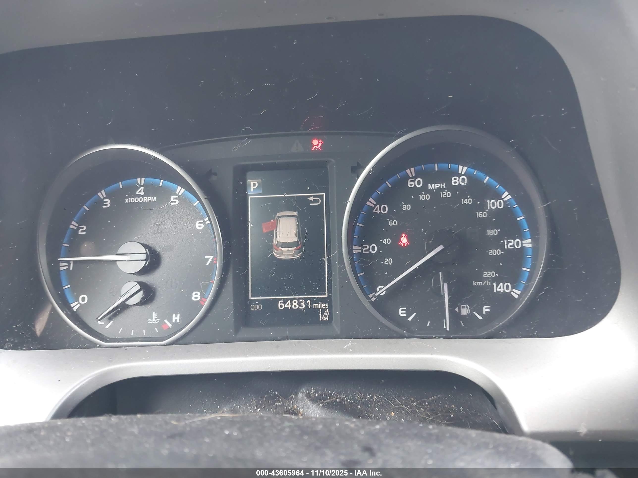 TOYOTA RAV4 image 7