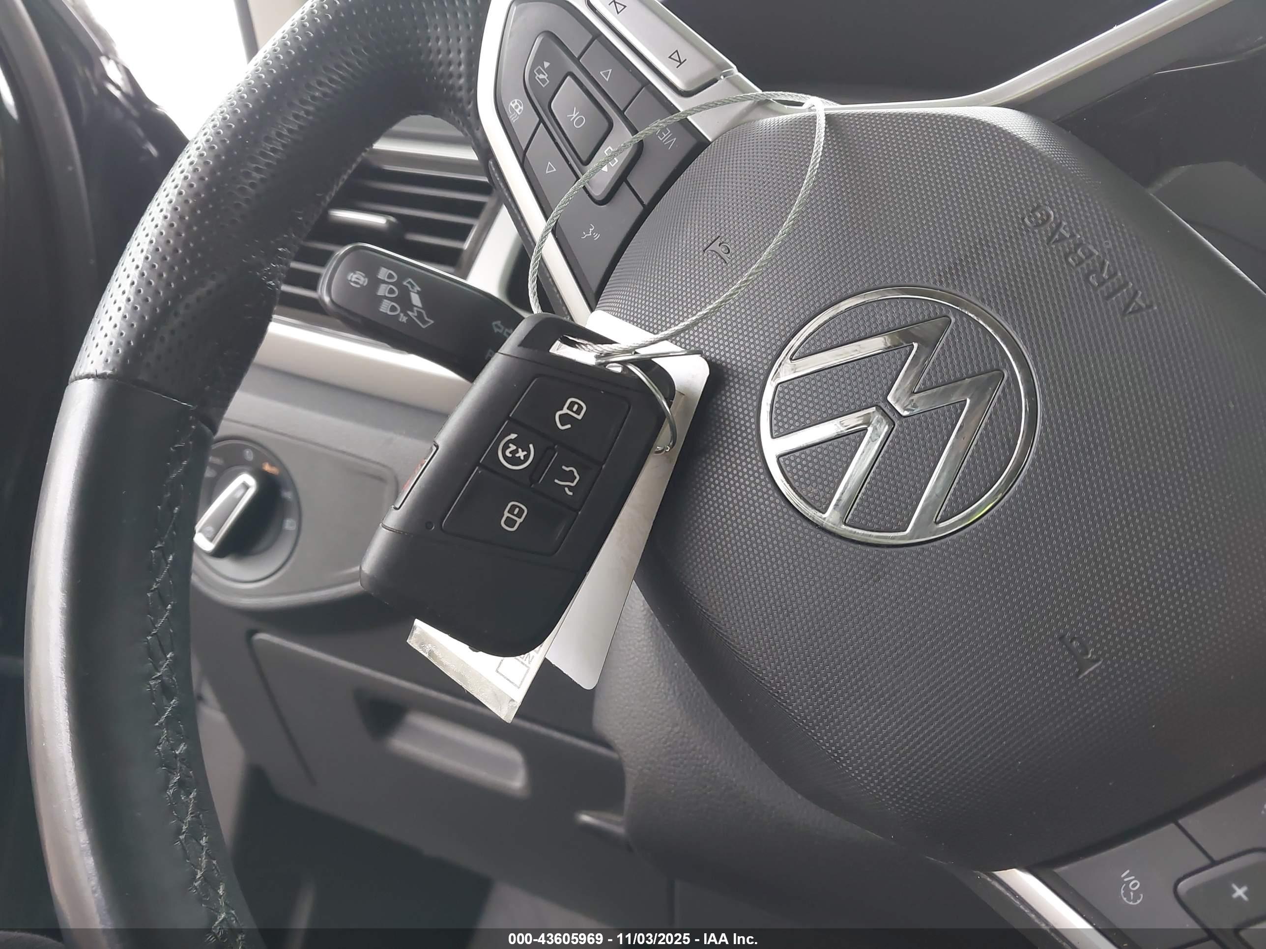 VOLKSWAGEN ATLAS image 11