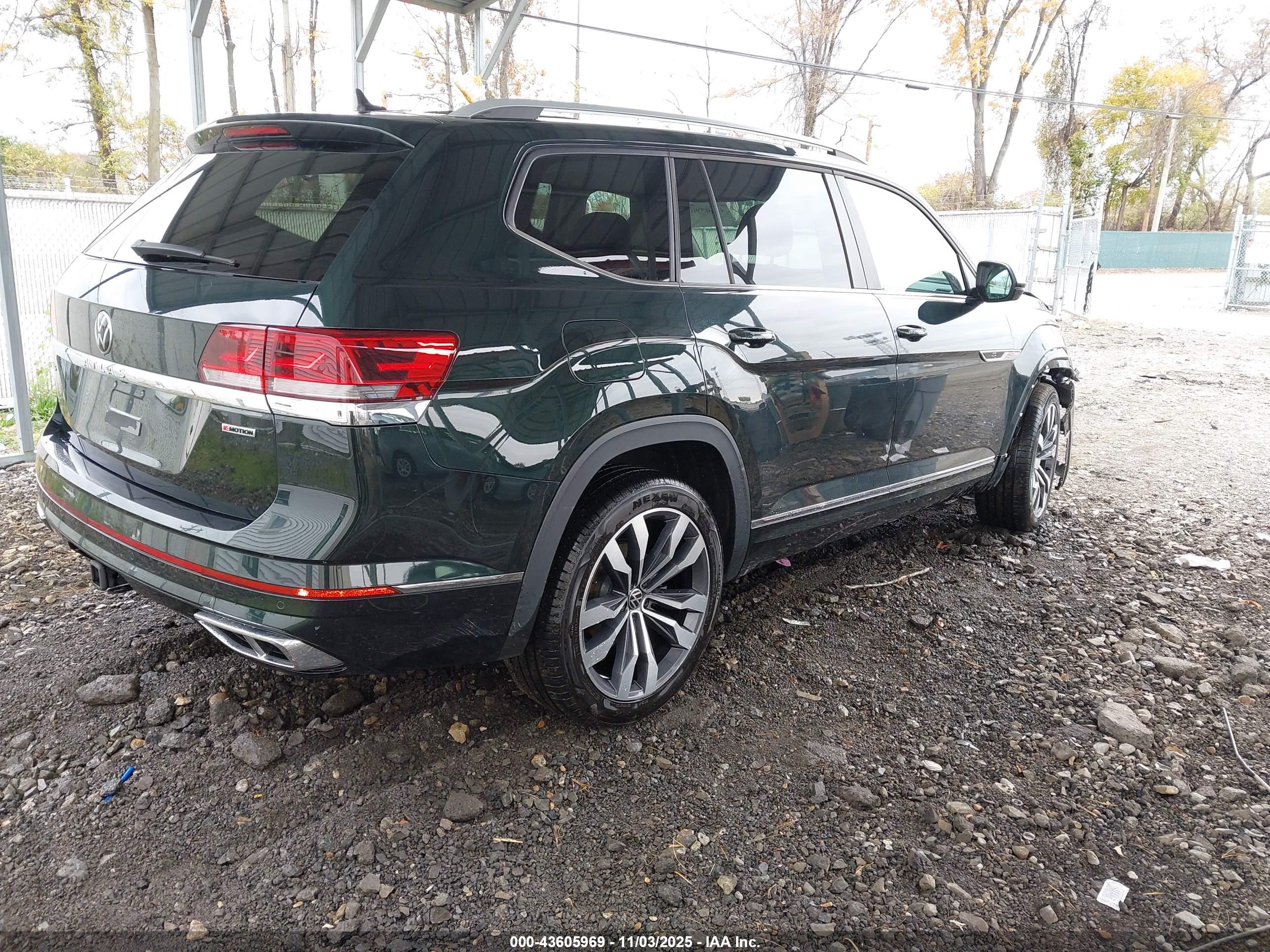VOLKSWAGEN ATLAS image 4