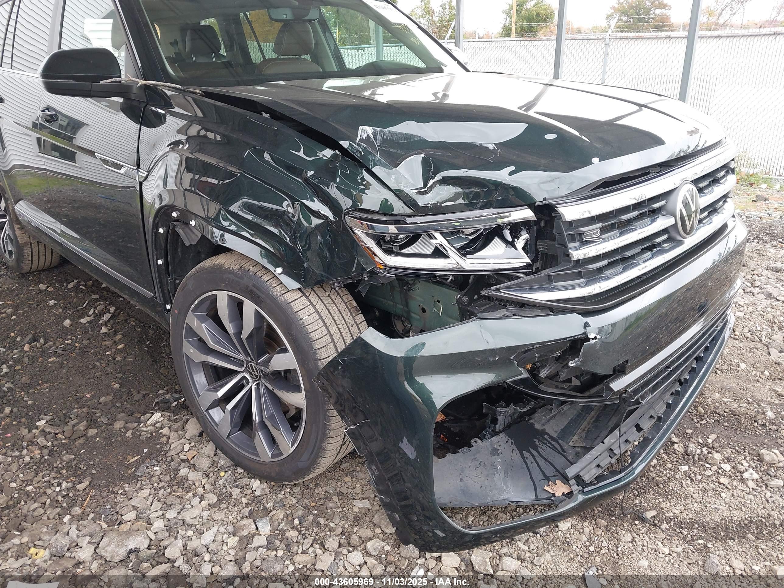 VOLKSWAGEN ATLAS image 6