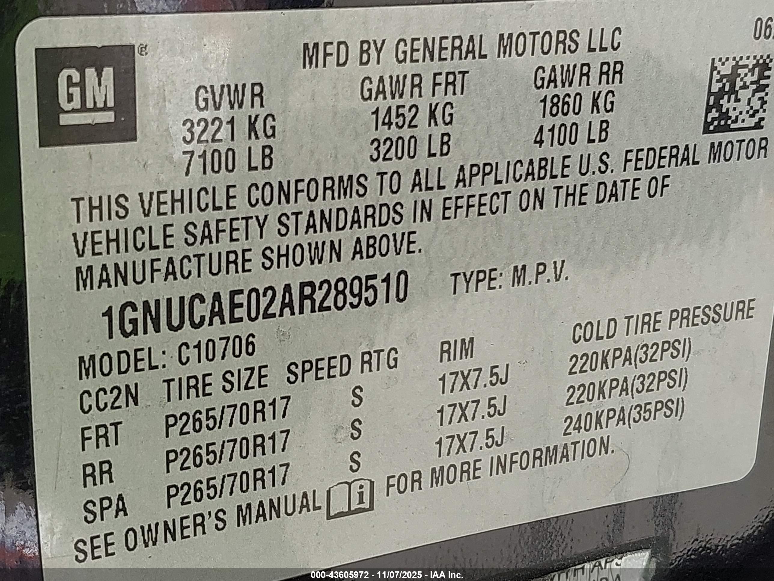 CHEVROLET TAHOE image 9