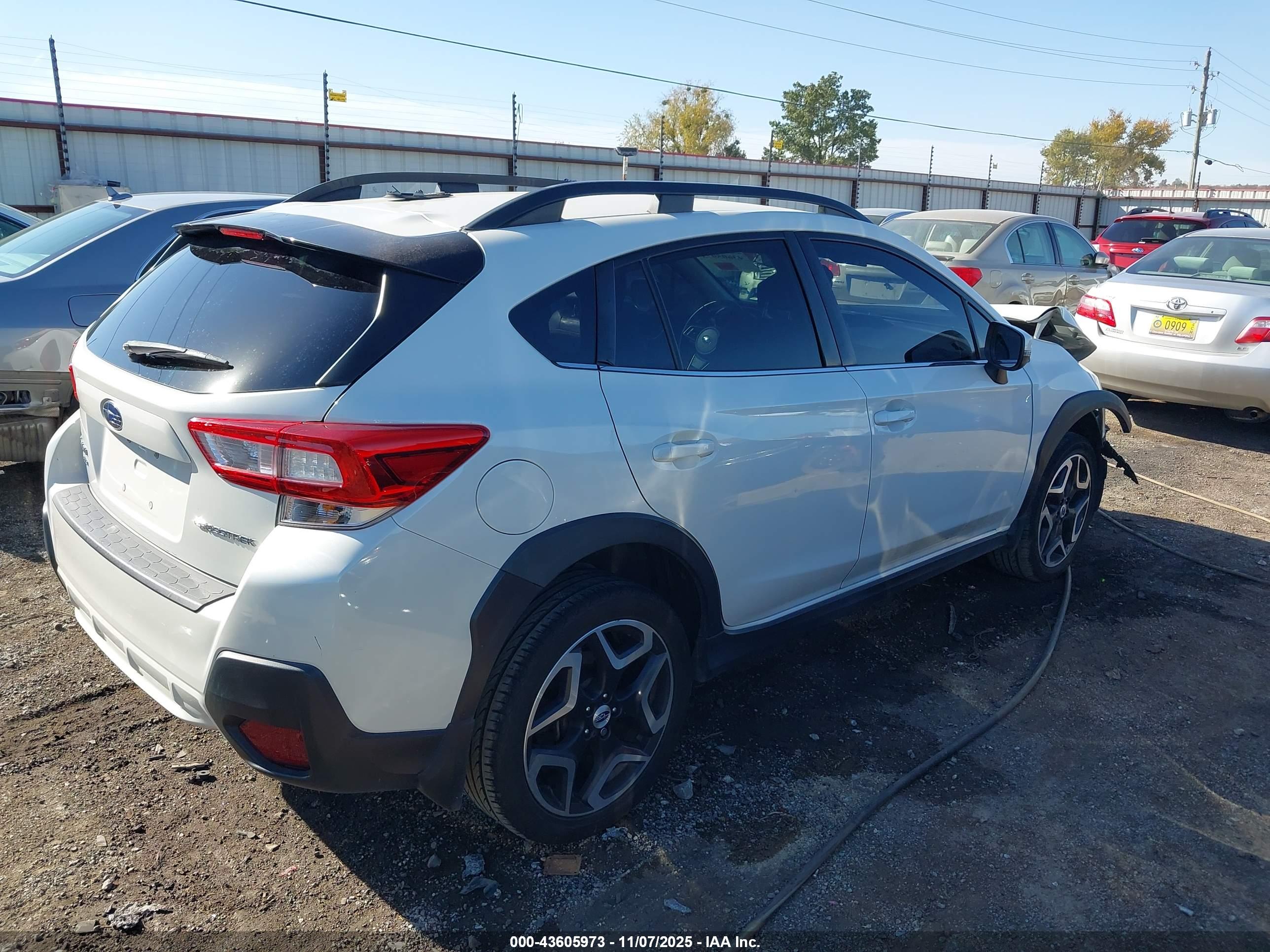 SUBARU CROSSTREK image 4