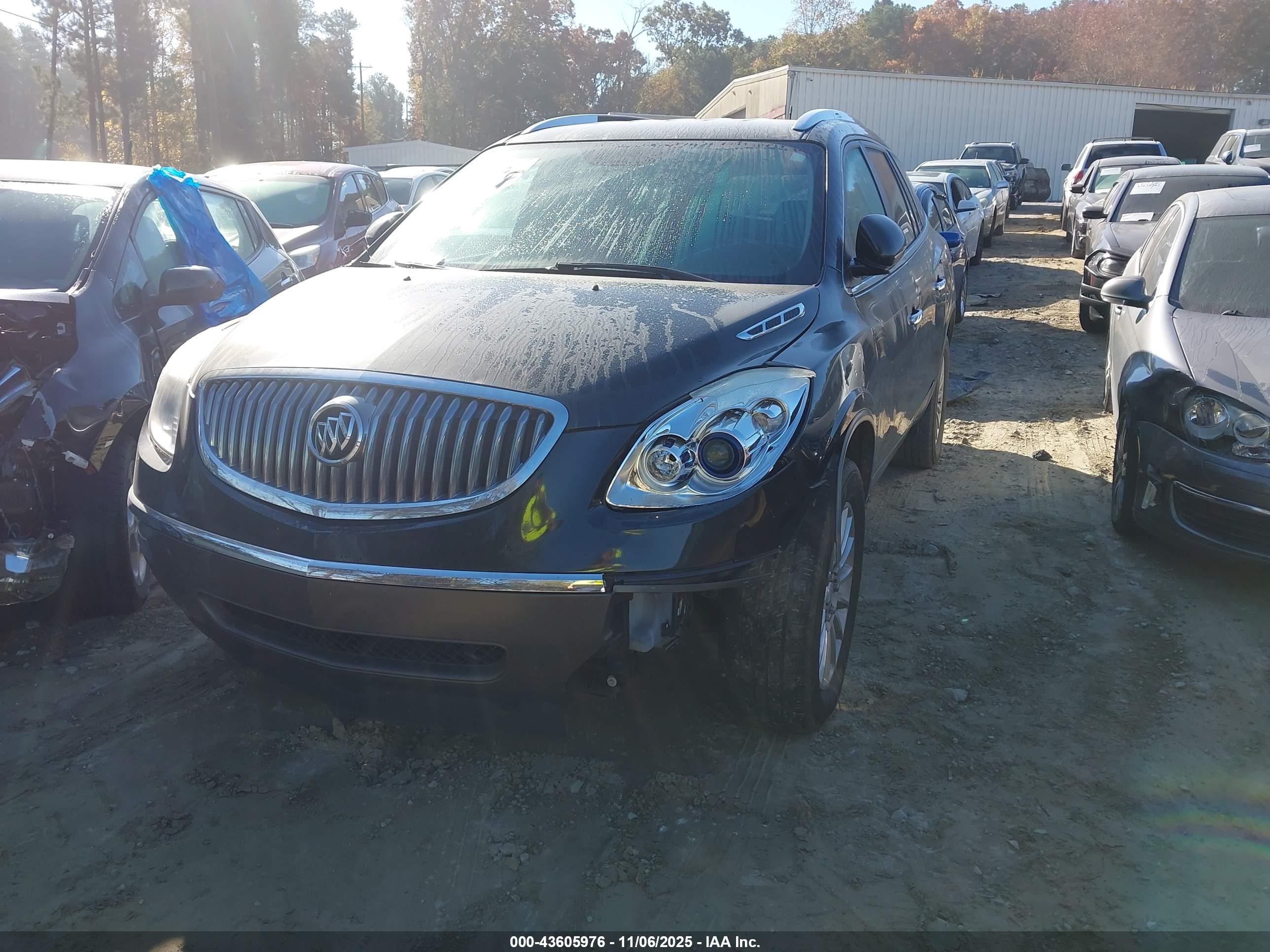 BUICK ENCLAVE image 2