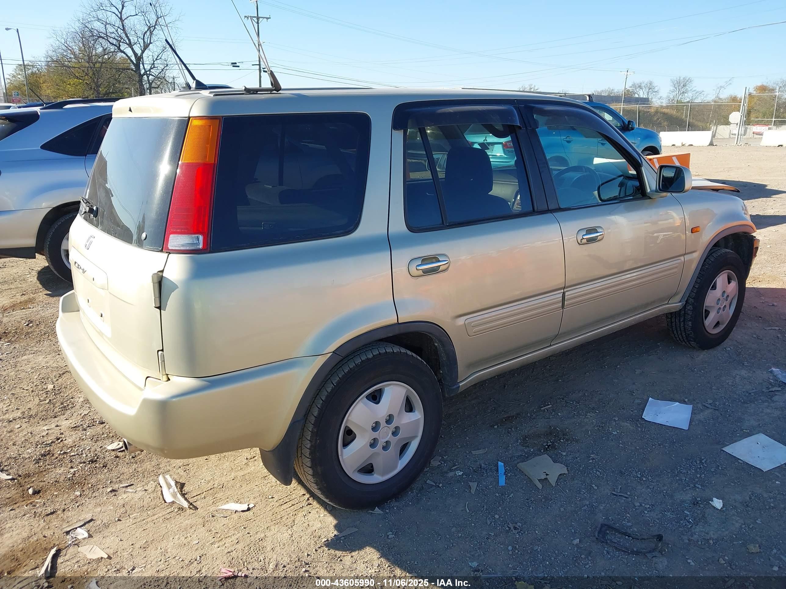 HONDA CRV image 4