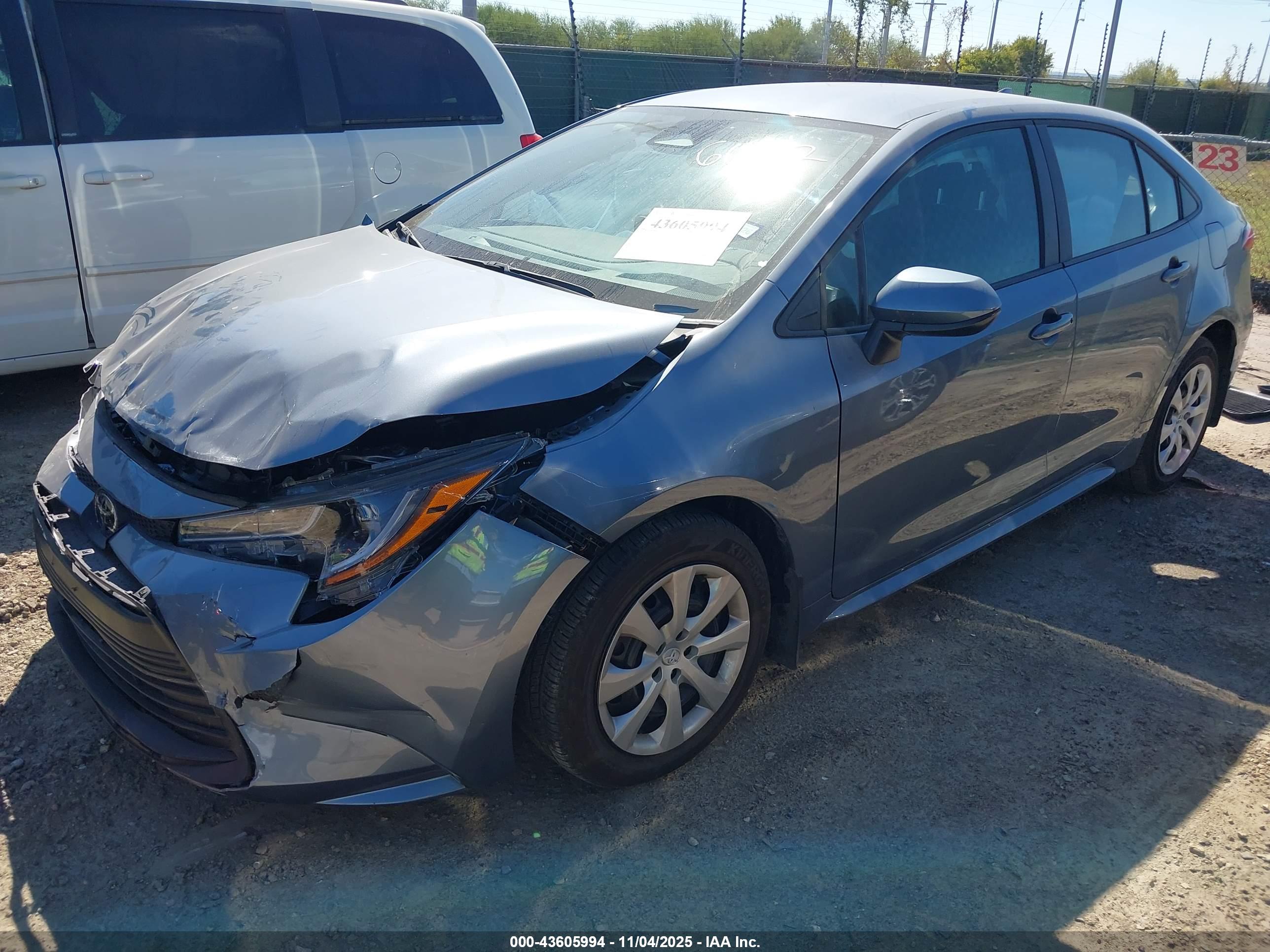TOYOTA COROLLA image 2