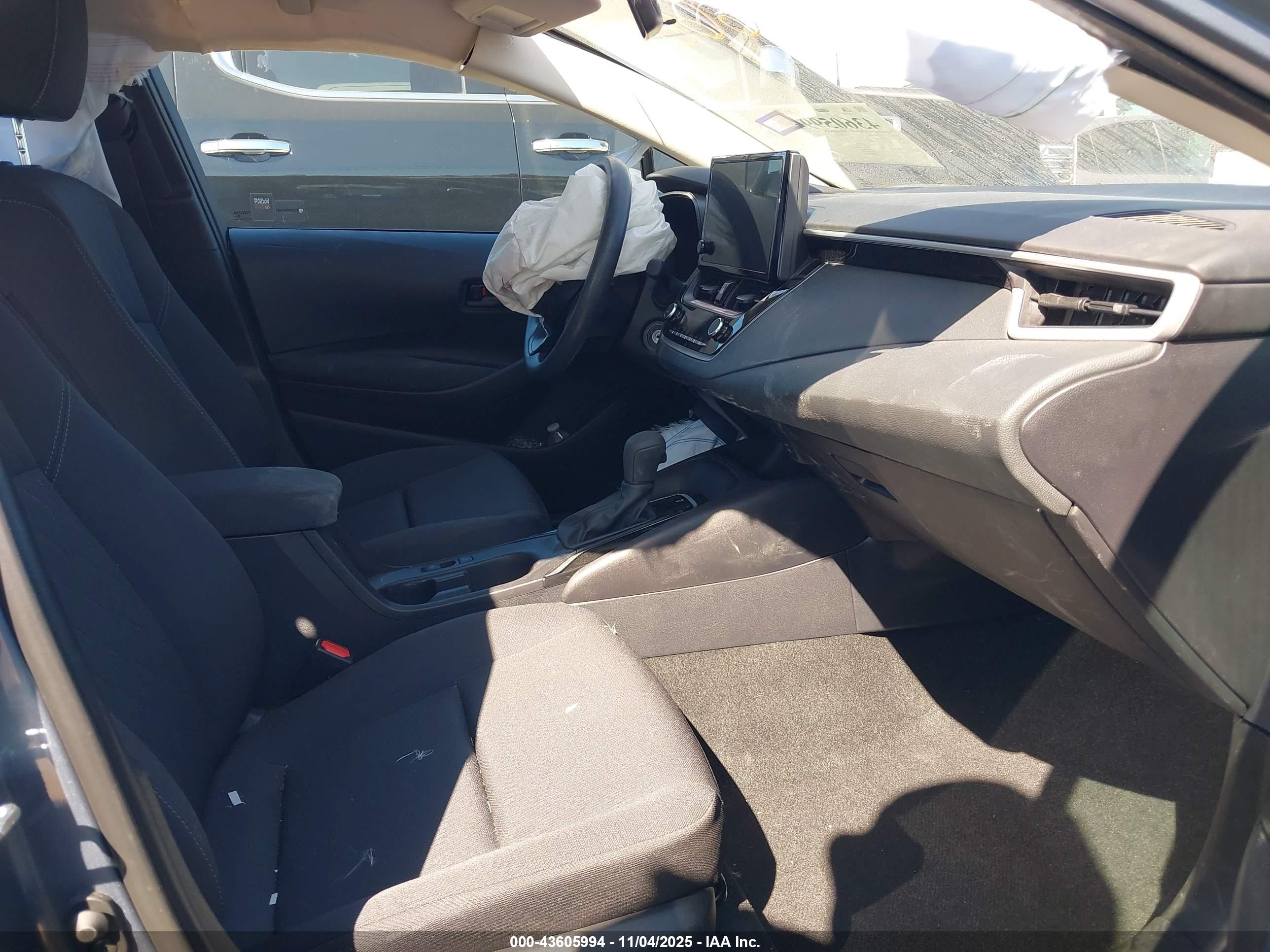 TOYOTA COROLLA image 5
