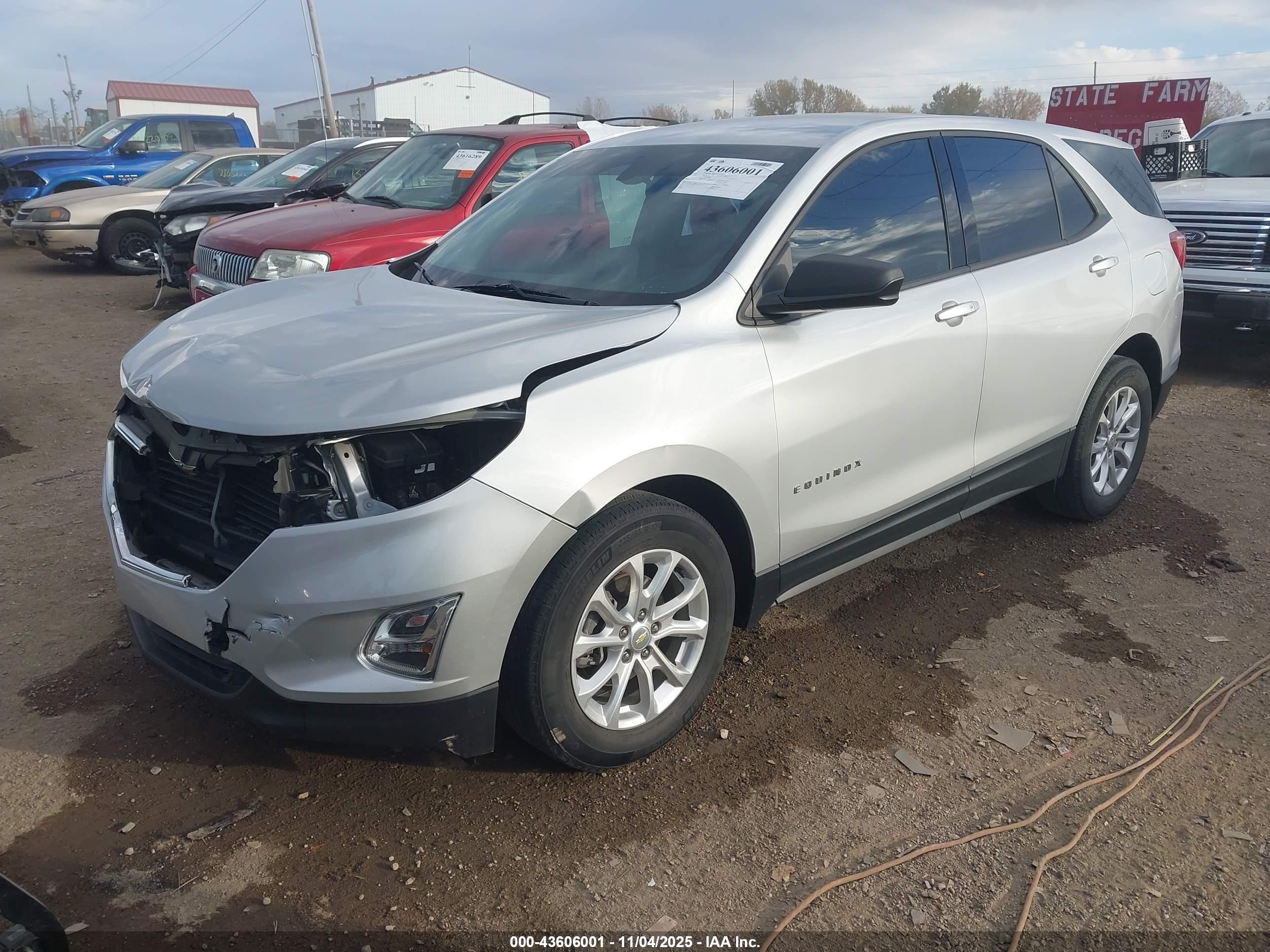 CHEVROLET EQUINOX image 2