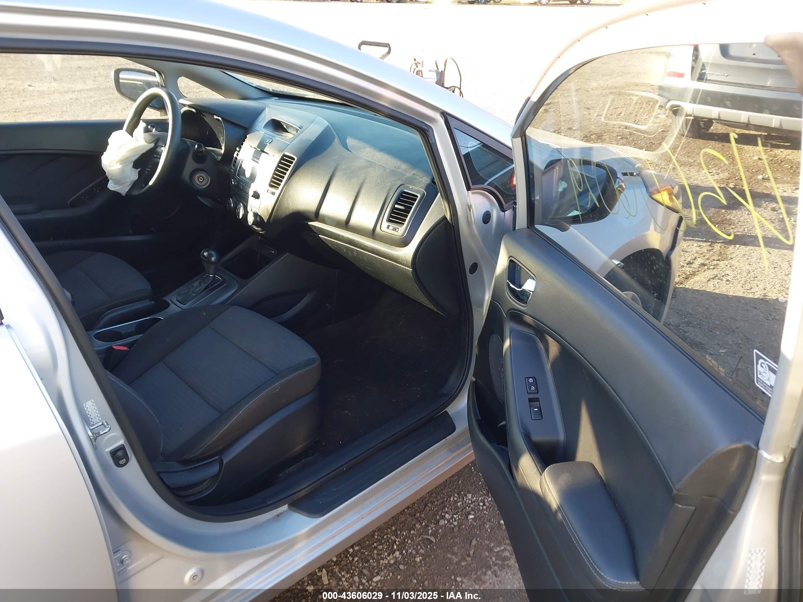 KIA FORTE image 5