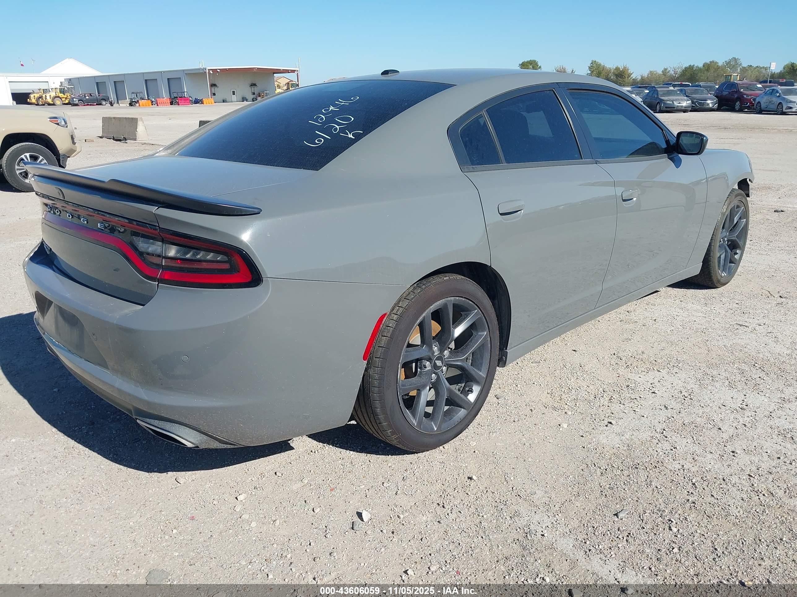 DODGE CHARGER image 4