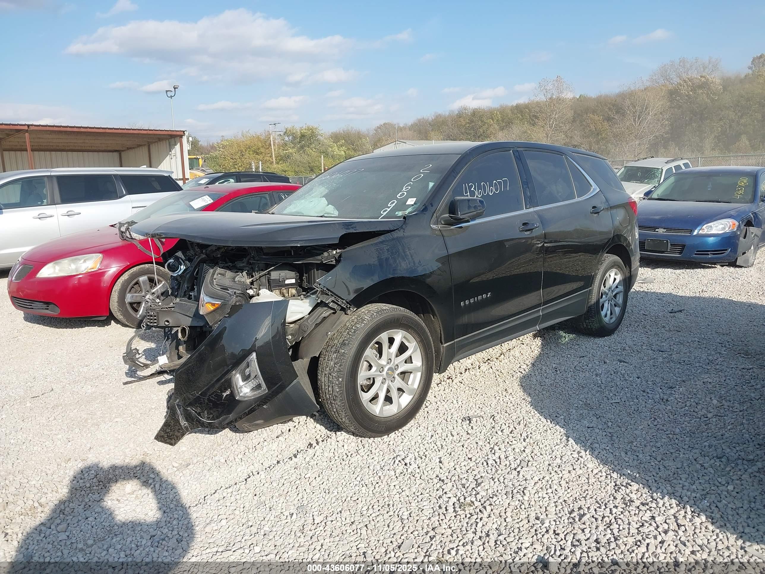 CHEVROLET EQUINOX image 2