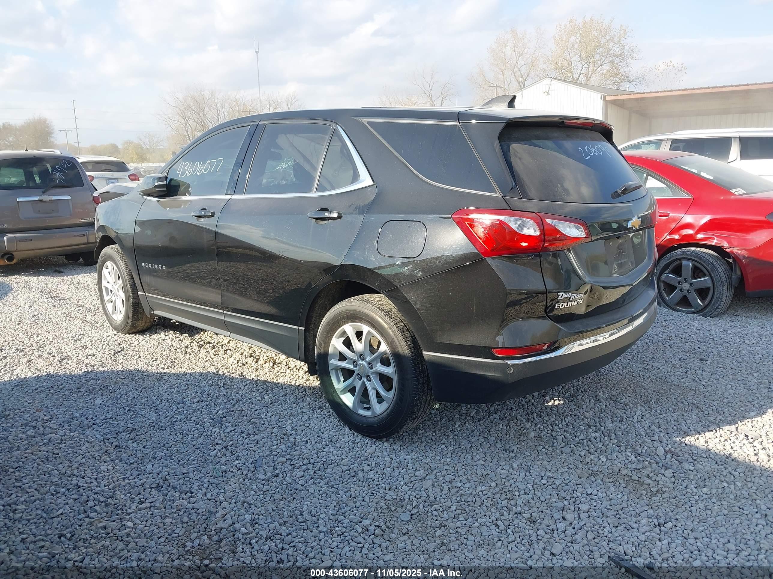 CHEVROLET EQUINOX image 3