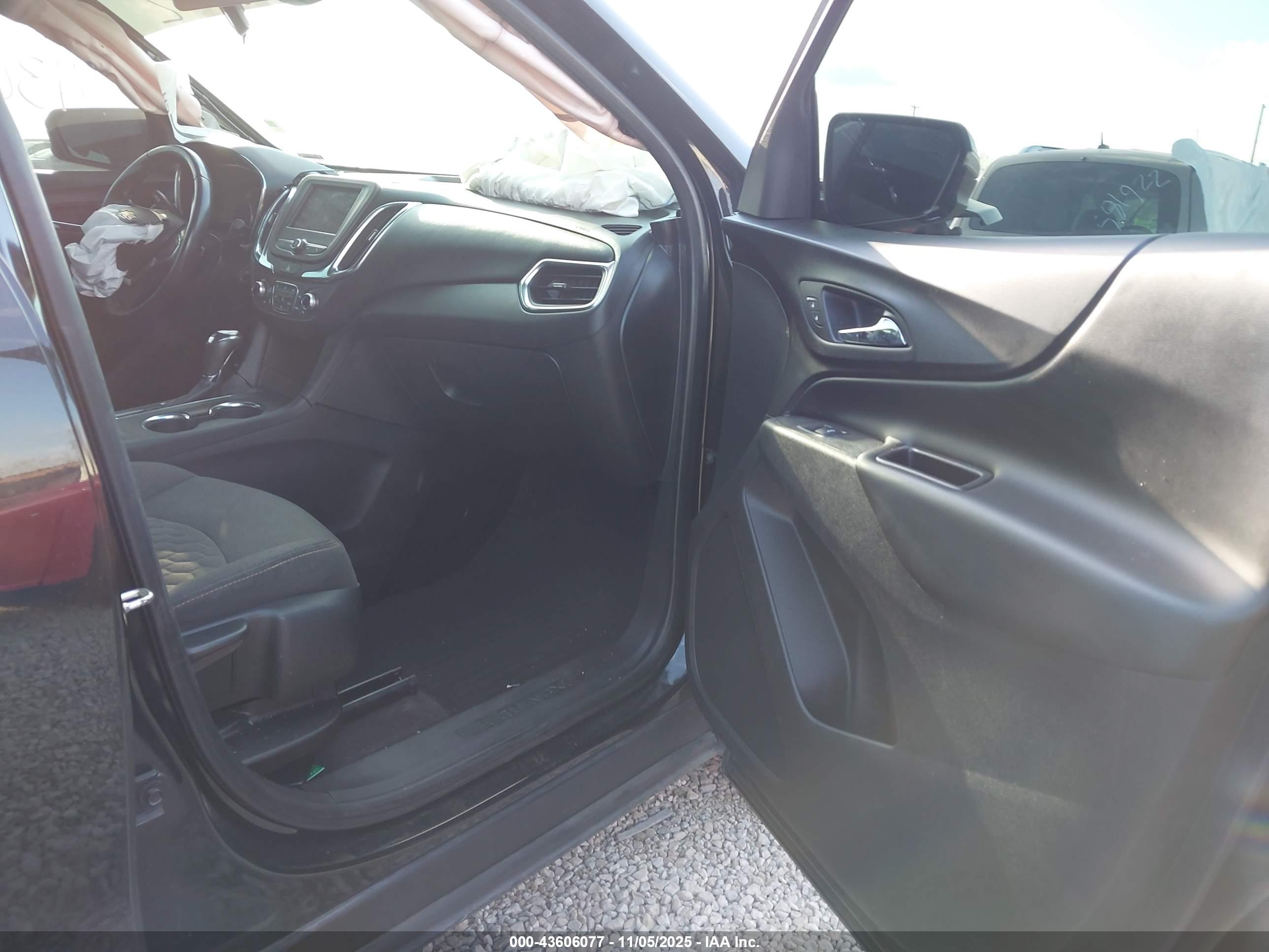 CHEVROLET EQUINOX image 5